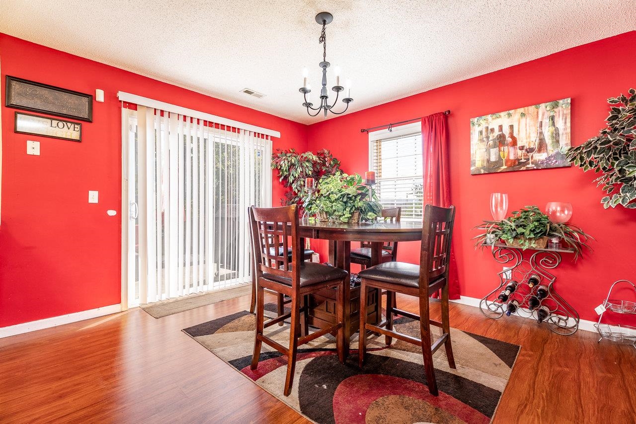 1373 GOLDFINCH DR, HARRISONBURG, Virginia 22802, 3 Bedrooms Bedrooms, ,2 BathroomsBathrooms,Residential,1373 GOLDFINCH DR,666513 MLS # 666513