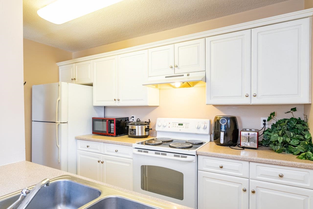 1373 GOLDFINCH DR, HARRISONBURG, Virginia 22802, 3 Bedrooms Bedrooms, ,2 BathroomsBathrooms,Residential,1373 GOLDFINCH DR,666513 MLS # 666513