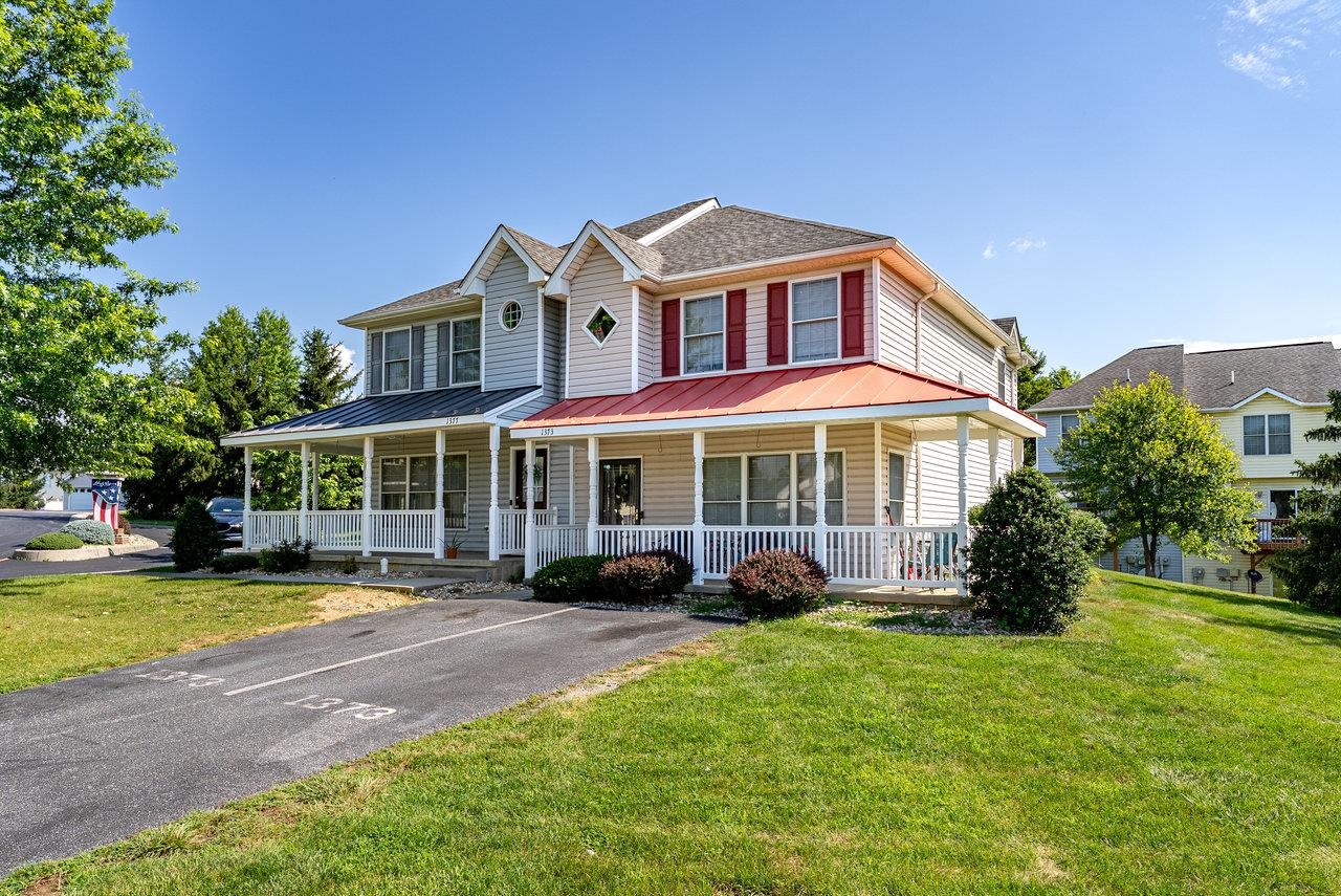 1373 GOLDFINCH DR, HARRISONBURG, Virginia 22802, 3 Bedrooms Bedrooms, ,2 BathroomsBathrooms,Residential,1373 GOLDFINCH DR,666513 MLS # 666513