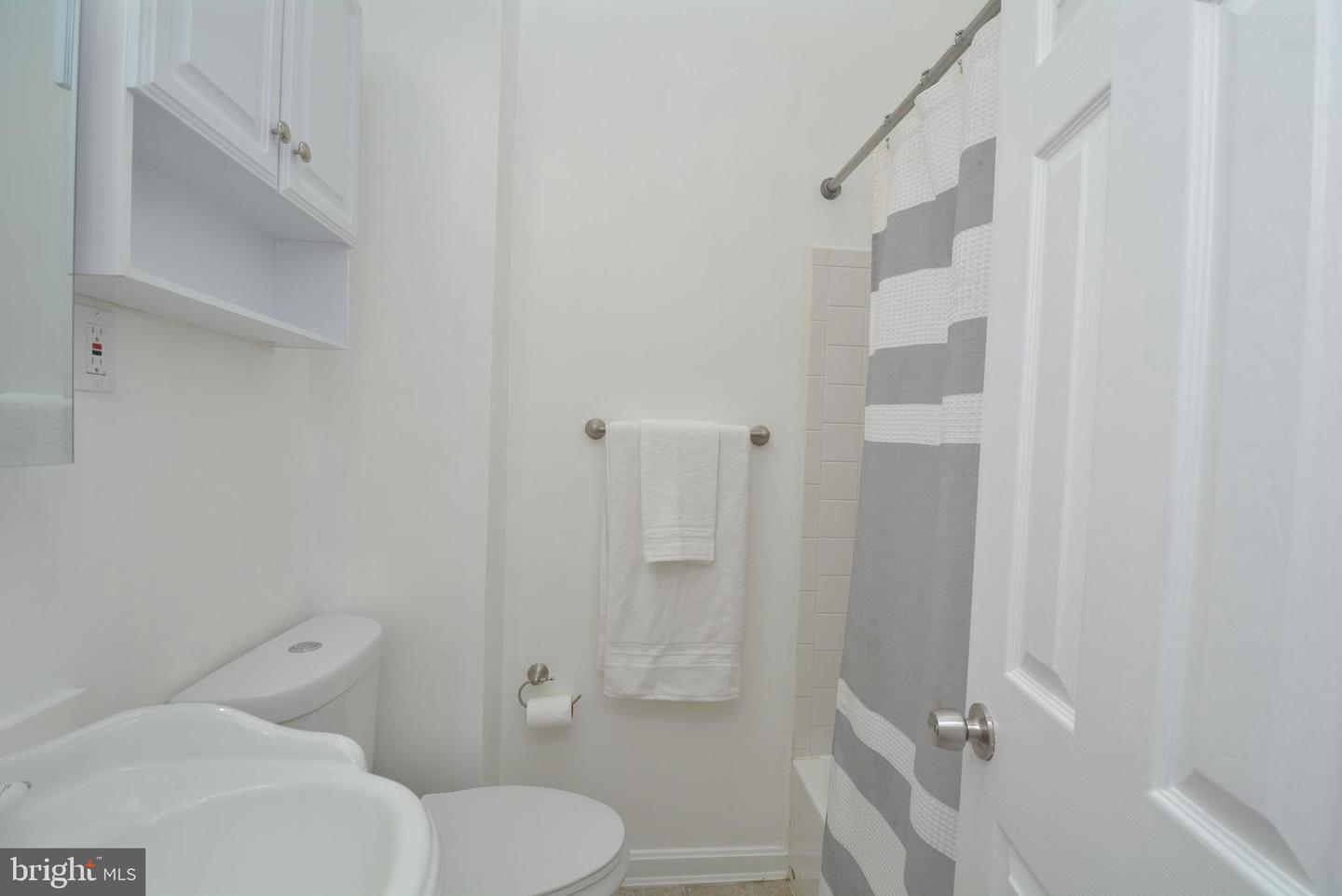 417 ATLANTIC ST SE, WASHINGTON, District Of Columbia 20032, 4 Bedrooms Bedrooms, ,2 BathroomsBathrooms,Residential,For sale,417 ATLANTIC ST SE,DCDC2192084 MLS # DCDC2192084