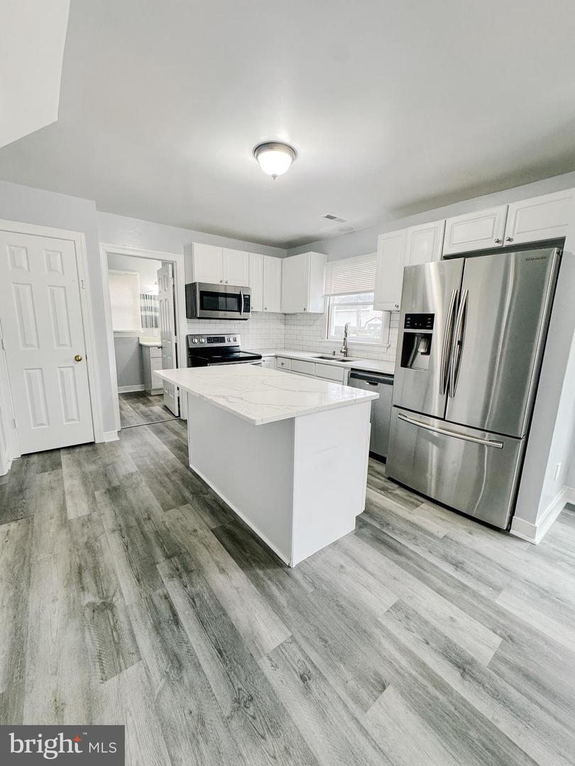 6 COURTSIDE LN, ASHLAND, Virginia 23005, 3 Bedrooms Bedrooms, ,2 BathroomsBathrooms,Residential,For sale,6 COURTSIDE LN,VAHA2000964 MLS # VAHA2000964