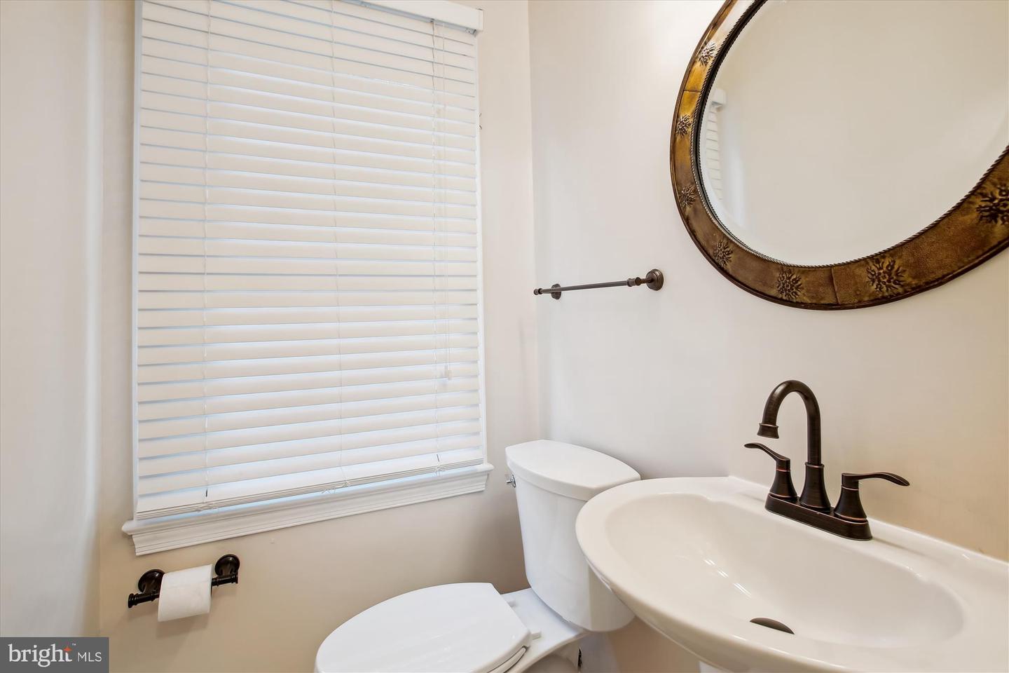 6808 STONEYBROOKE LN, ALEXANDRIA, Virginia 22306, 4 Bedrooms Bedrooms, ,2 BathroomsBathrooms,Residential,For sale,6808 STONEYBROOKE LN,VAFX2236542 MLS # VAFX2236542