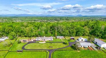 8511 LEEDS MANOR RD, WARRENTON, Virginia 20186, 4 Bedrooms Bedrooms, ,4 BathroomsBathrooms,Residential,For sale,8511 LEEDS MANOR RD,VAFQ2016382 MLS # VAFQ2016382