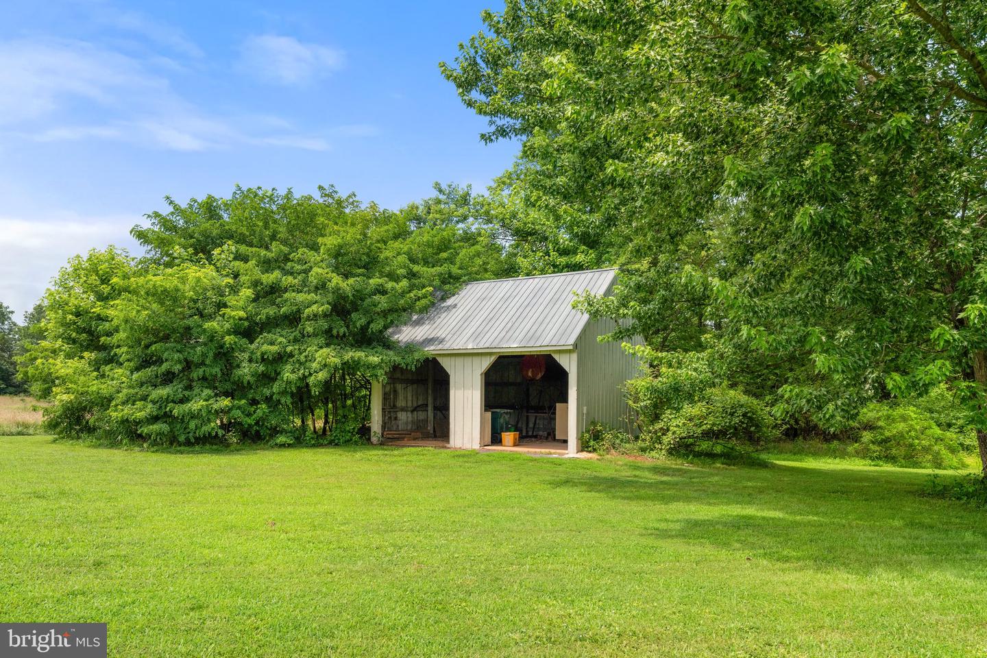 12040 WRIGHT LN, BRISTOW, Virginia 20136, 5 Bedrooms Bedrooms, ,3 BathroomsBathrooms,Residential,For sale,12040 WRIGHT LN,VAPW2093840 MLS # VAPW2093840