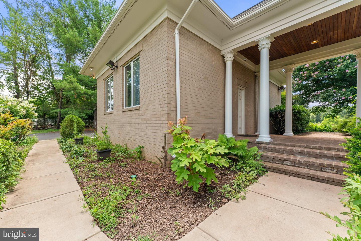 12040 WRIGHT LN, BRISTOW, Virginia 20136, 5 Bedrooms Bedrooms, ,3 BathroomsBathrooms,Residential,For sale,12040 WRIGHT LN,VAPW2093840 MLS # VAPW2093840
