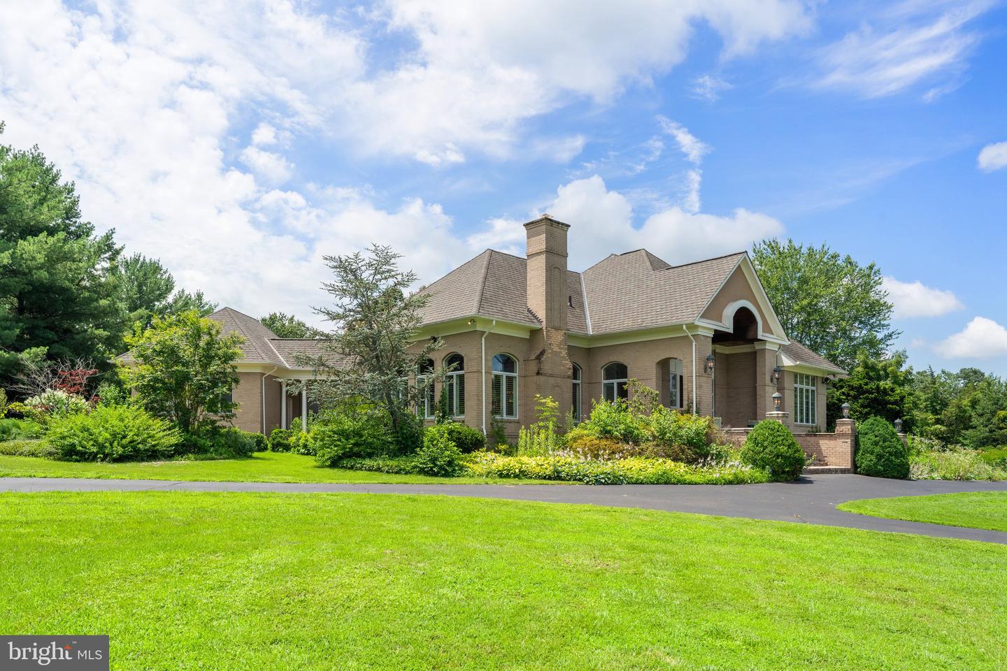 12040 WRIGHT LN, BRISTOW, Virginia 20136, 5 Bedrooms Bedrooms, ,3 BathroomsBathrooms,Residential,For sale,12040 WRIGHT LN,VAPW2093840 MLS # VAPW2093840