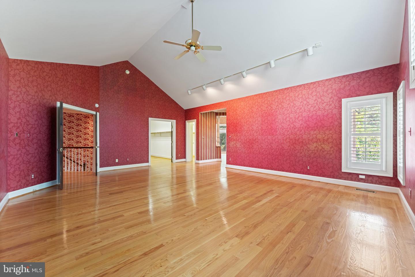 12040 WRIGHT LN, BRISTOW, Virginia 20136, 5 Bedrooms Bedrooms, ,3 BathroomsBathrooms,Residential,For sale,12040 WRIGHT LN,VAPW2093840 MLS # VAPW2093840