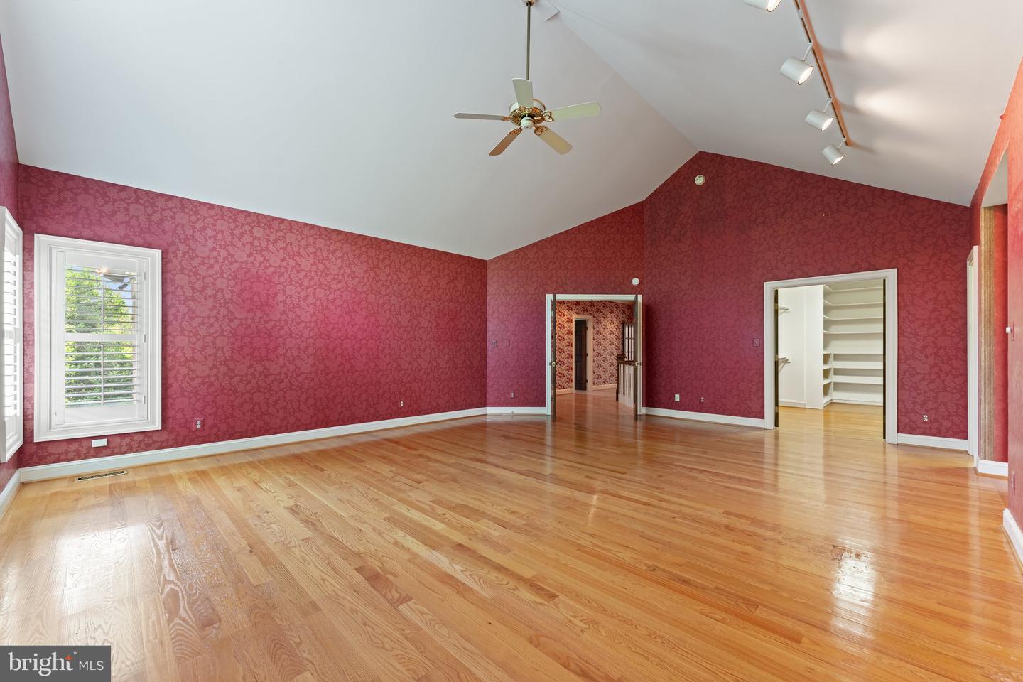 12040 WRIGHT LN, BRISTOW, Virginia 20136, 5 Bedrooms Bedrooms, ,3 BathroomsBathrooms,Residential,For sale,12040 WRIGHT LN,VAPW2093840 MLS # VAPW2093840