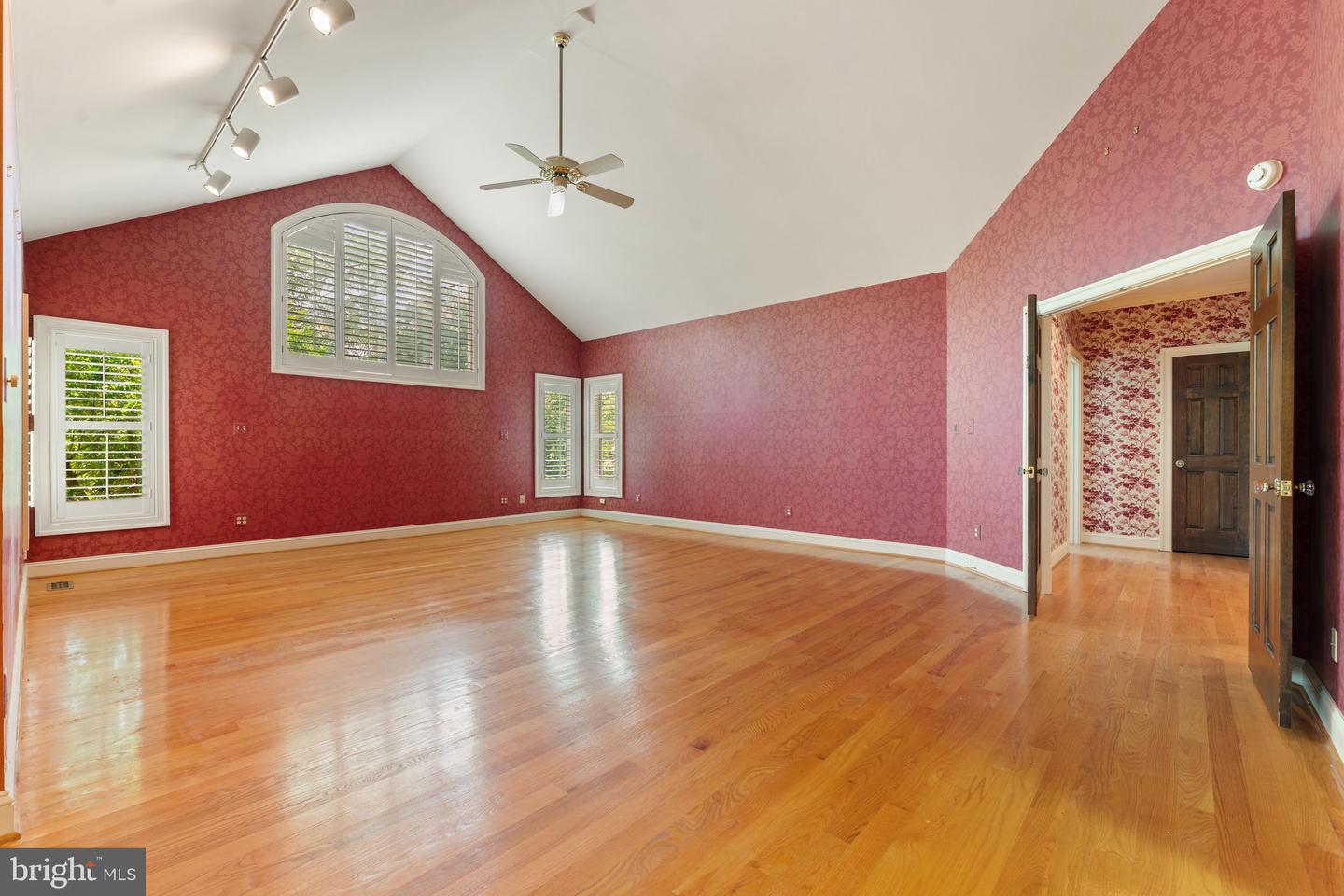 12040 WRIGHT LN, BRISTOW, Virginia 20136, 5 Bedrooms Bedrooms, ,3 BathroomsBathrooms,Residential,For sale,12040 WRIGHT LN,VAPW2093840 MLS # VAPW2093840
