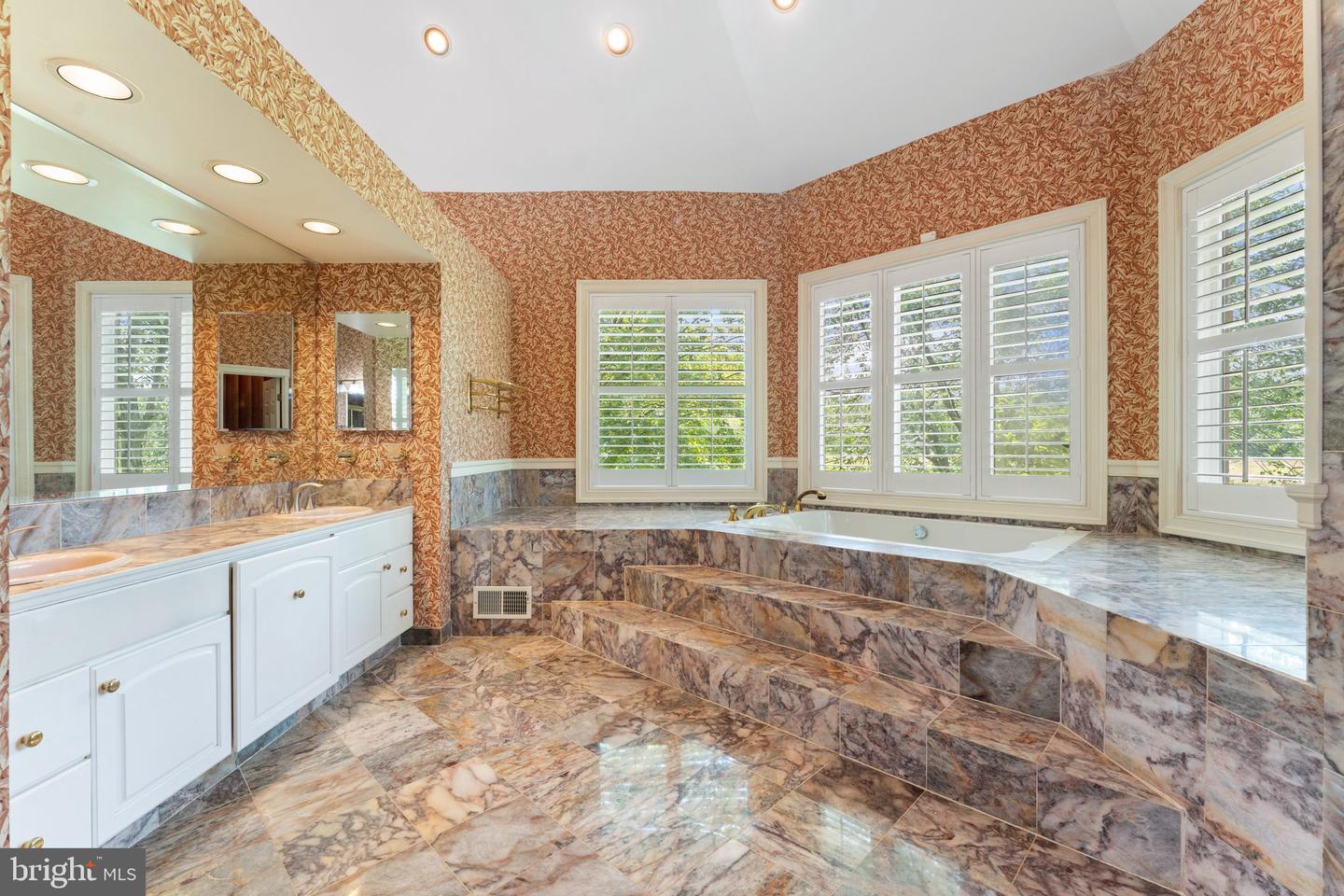 12040 WRIGHT LN, BRISTOW, Virginia 20136, 5 Bedrooms Bedrooms, ,3 BathroomsBathrooms,Residential,For sale,12040 WRIGHT LN,VAPW2093840 MLS # VAPW2093840