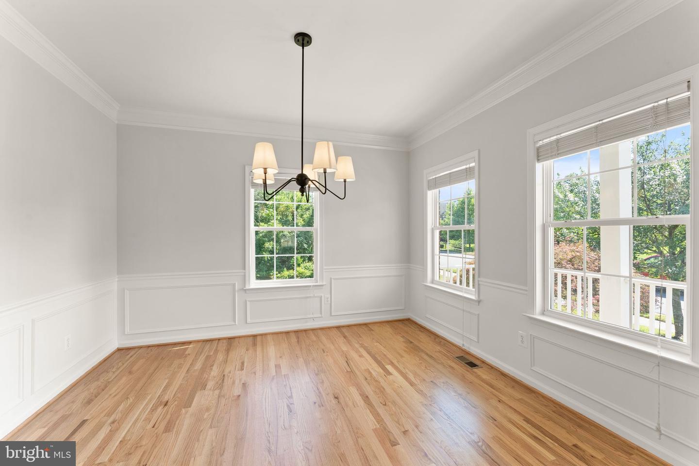 21928 PROVIDENCE FORGE DR, BRAMBLETON, Virginia 20148, 5 Bedrooms Bedrooms, ,4 BathroomsBathrooms,Residential,For sale,21928 PROVIDENCE FORGE DR,VALO2096402 MLS # VALO2096402