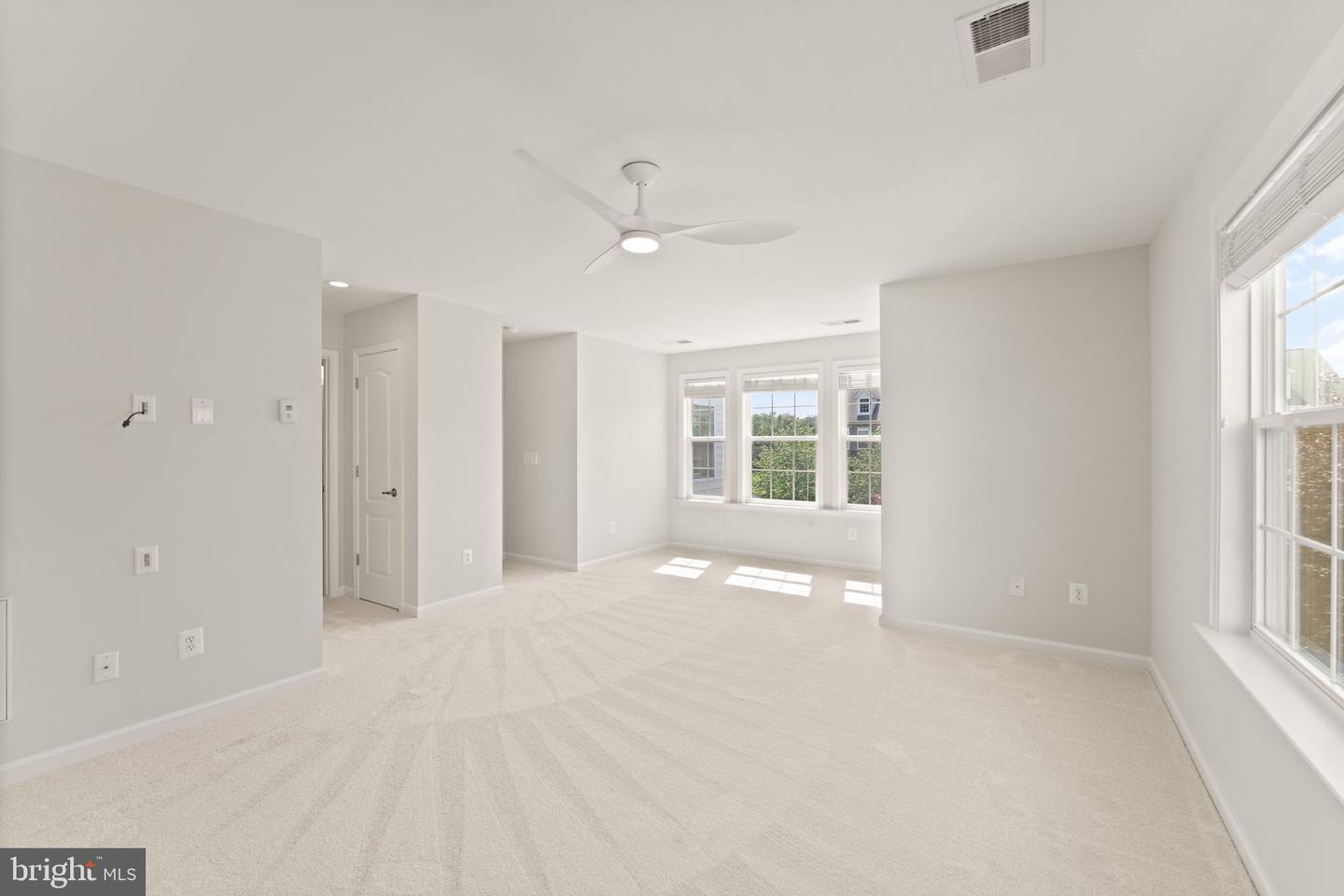 21928 PROVIDENCE FORGE DR, BRAMBLETON, Virginia 20148, 5 Bedrooms Bedrooms, ,4 BathroomsBathrooms,Residential,For sale,21928 PROVIDENCE FORGE DR,VALO2096402 MLS # VALO2096402