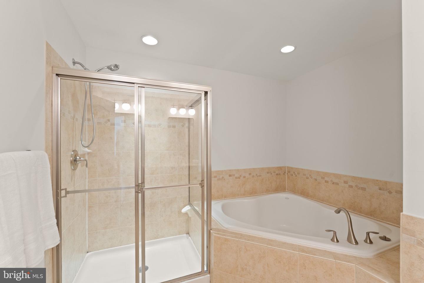 21928 PROVIDENCE FORGE DR, BRAMBLETON, Virginia 20148, 5 Bedrooms Bedrooms, ,4 BathroomsBathrooms,Residential,For sale,21928 PROVIDENCE FORGE DR,VALO2096402 MLS # VALO2096402
