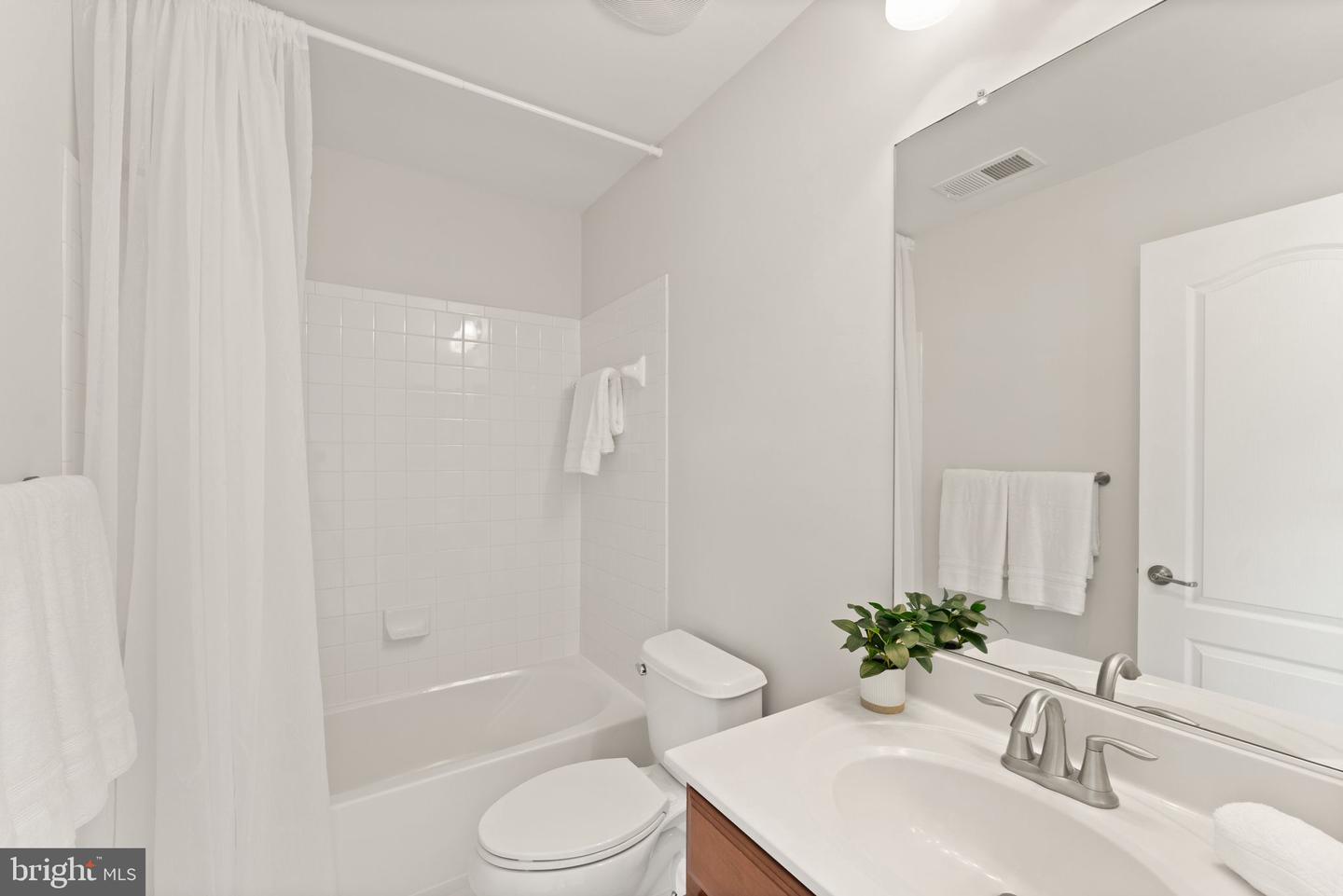 21928 PROVIDENCE FORGE DR, BRAMBLETON, Virginia 20148, 5 Bedrooms Bedrooms, ,4 BathroomsBathrooms,Residential,For sale,21928 PROVIDENCE FORGE DR,VALO2096402 MLS # VALO2096402
