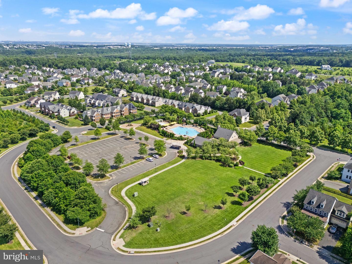 21928 PROVIDENCE FORGE DR, BRAMBLETON, Virginia 20148, 5 Bedrooms Bedrooms, ,4 BathroomsBathrooms,Residential,For sale,21928 PROVIDENCE FORGE DR,VALO2096402 MLS # VALO2096402