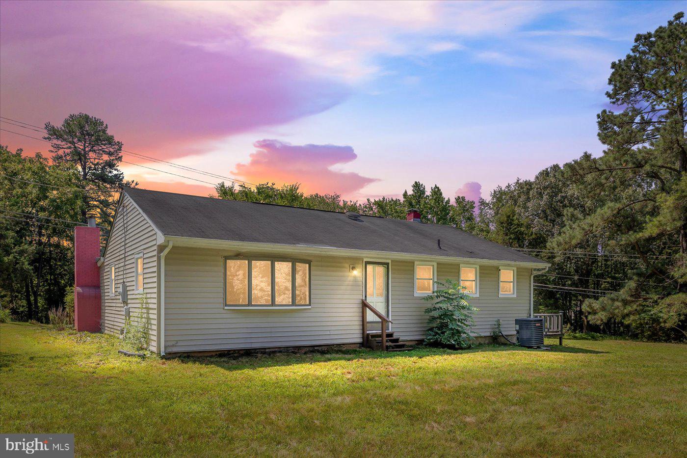 64 PEACH TREE LN, FREDERICKSBURG, Virginia 22406, 4 Bedrooms Bedrooms, ,2 BathroomsBathrooms,Residential,For sale,64 PEACH TREE LN,VAST2039866 MLS # VAST2039866