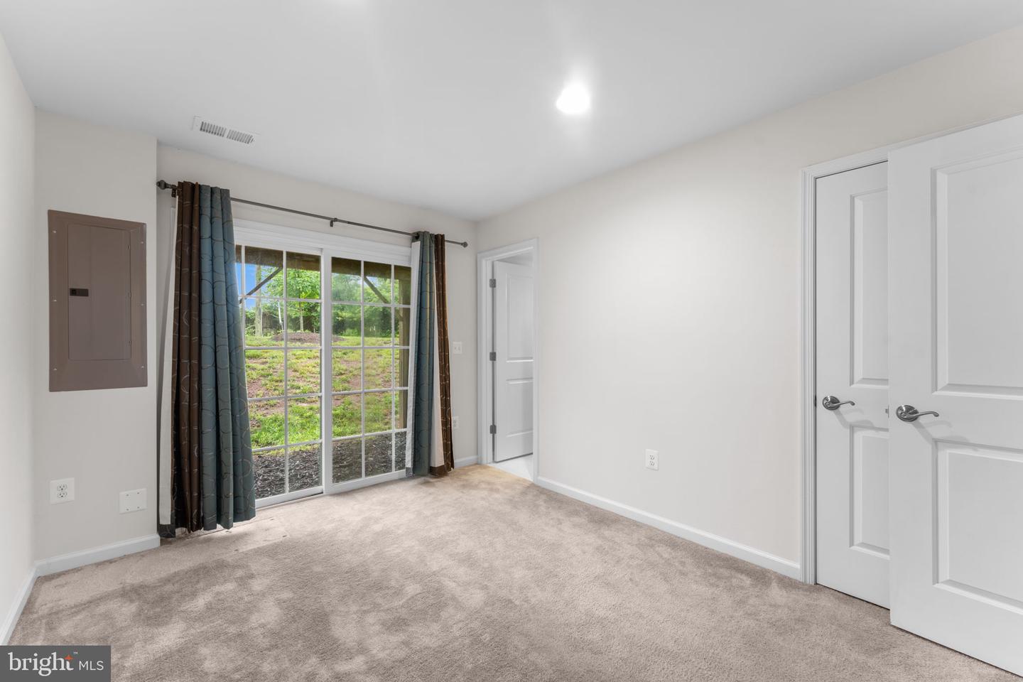 8338 HERITAGE CROSSING CT, MANASSAS, Virginia 20109, 3 Bedrooms Bedrooms, ,3 BathroomsBathrooms,Residential,For sale,8338 HERITAGE CROSSING CT,VAPW2097502 MLS # VAPW2097502