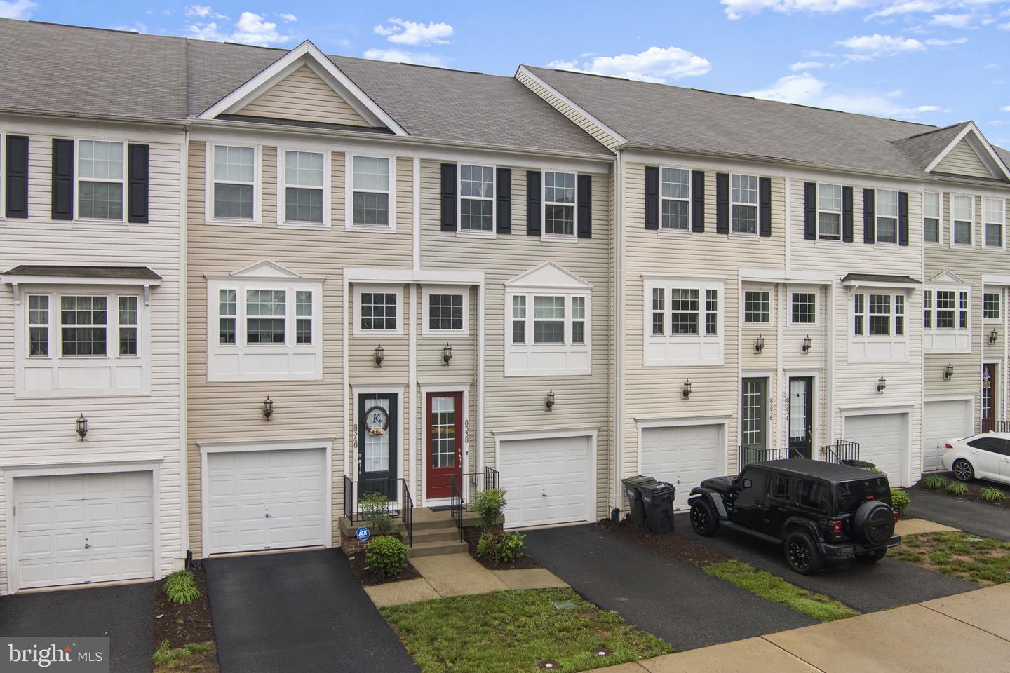 8338 HERITAGE CROSSING CT, MANASSAS, Virginia 20109, 3 Bedrooms Bedrooms, ,3 BathroomsBathrooms,Residential,For sale,8338 HERITAGE CROSSING CT,VAPW2097502 MLS # VAPW2097502