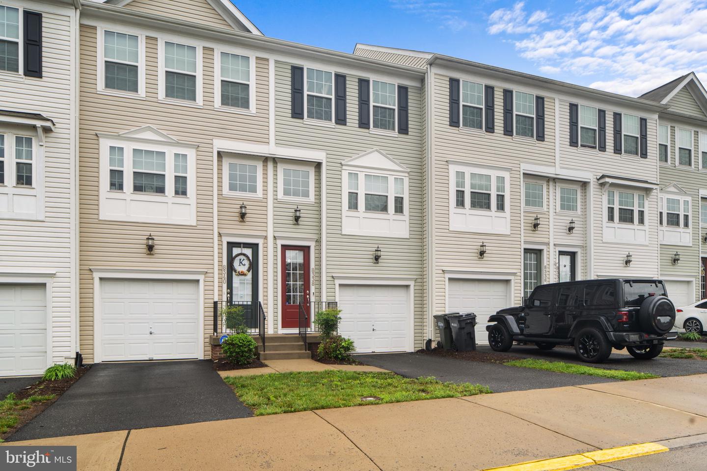 8338 HERITAGE CROSSING CT, MANASSAS, Virginia 20109, 3 Bedrooms Bedrooms, ,3 BathroomsBathrooms,Residential,For sale,8338 HERITAGE CROSSING CT,VAPW2097502 MLS # VAPW2097502