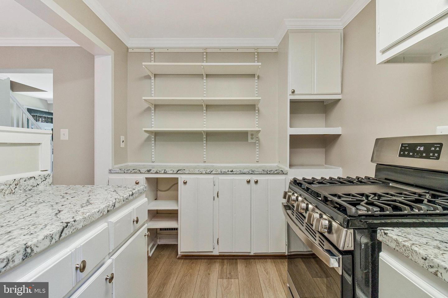 4752 6TH ST S, ARLINGTON, Virginia 22204, 4 Bedrooms Bedrooms, ,2 BathroomsBathrooms,Residential,For sale,4752 6TH ST S,VAAR2059598 MLS # VAAR2059598