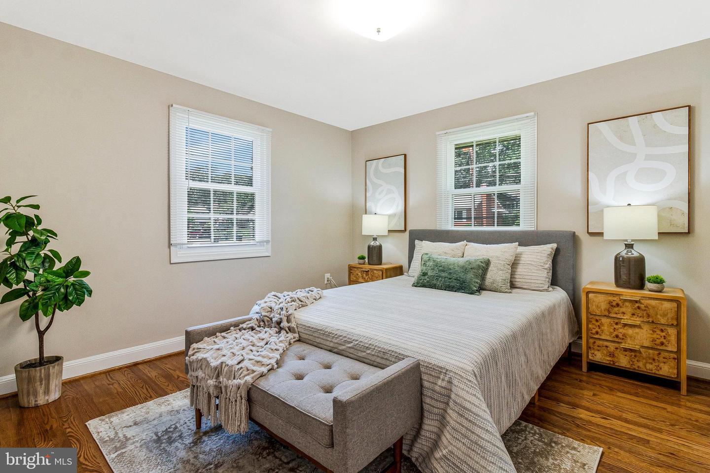 4752 6TH ST S, ARLINGTON, Virginia 22204, 4 Bedrooms Bedrooms, ,2 BathroomsBathrooms,Residential,For sale,4752 6TH ST S,VAAR2059598 MLS # VAAR2059598