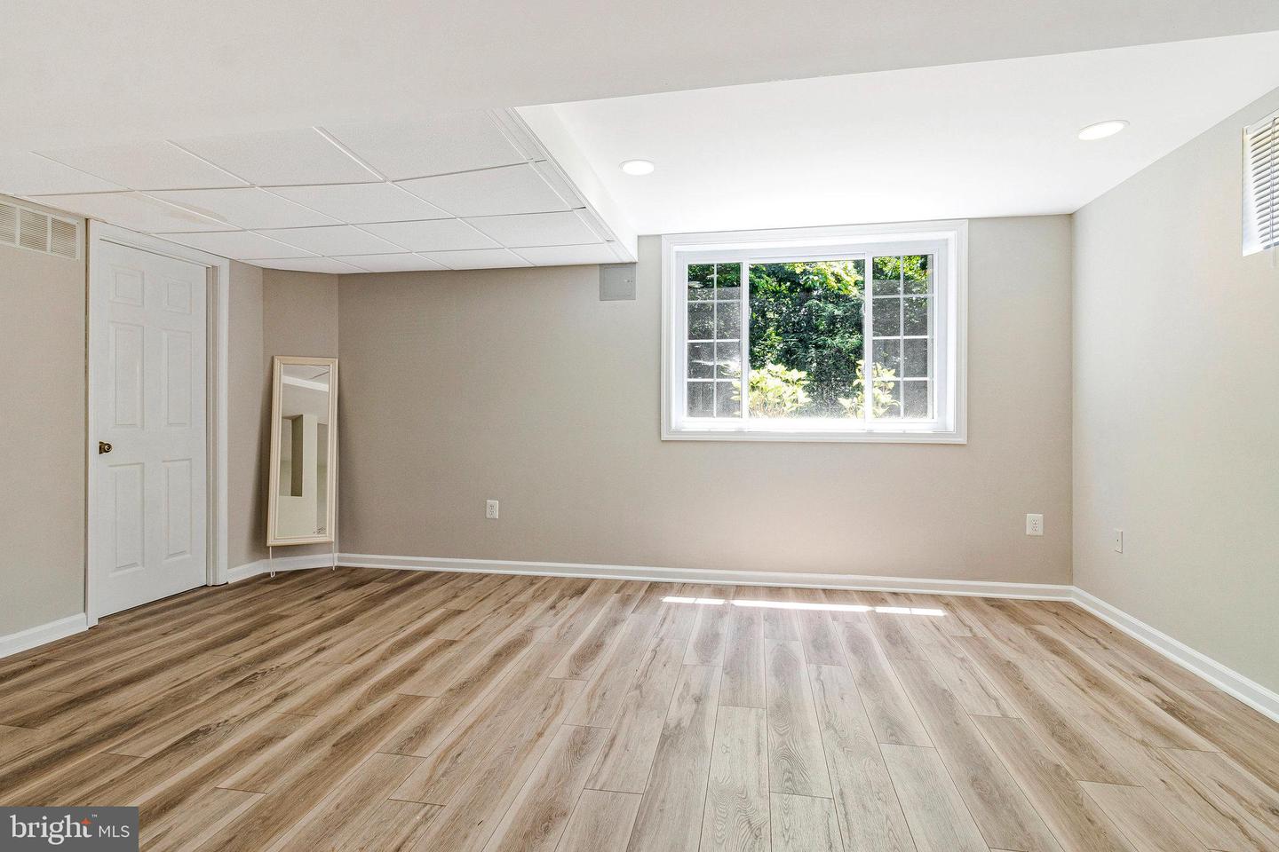4752 6TH ST S, ARLINGTON, Virginia 22204, 4 Bedrooms Bedrooms, ,2 BathroomsBathrooms,Residential,For sale,4752 6TH ST S,VAAR2059598 MLS # VAAR2059598