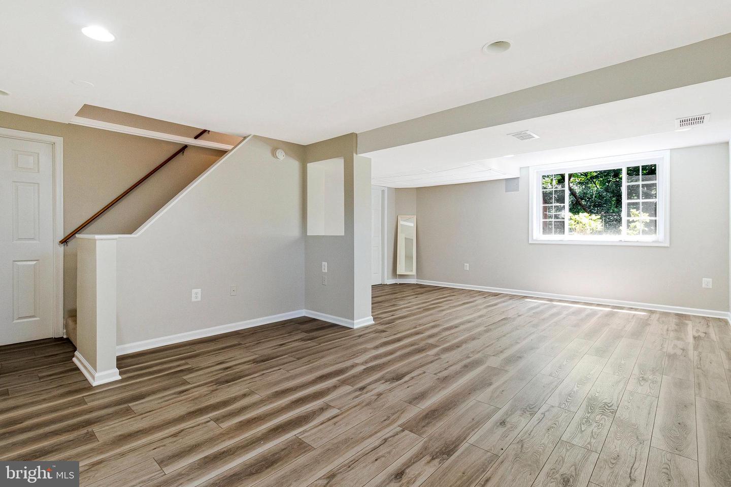 4752 6TH ST S, ARLINGTON, Virginia 22204, 4 Bedrooms Bedrooms, ,2 BathroomsBathrooms,Residential,For sale,4752 6TH ST S,VAAR2059598 MLS # VAAR2059598