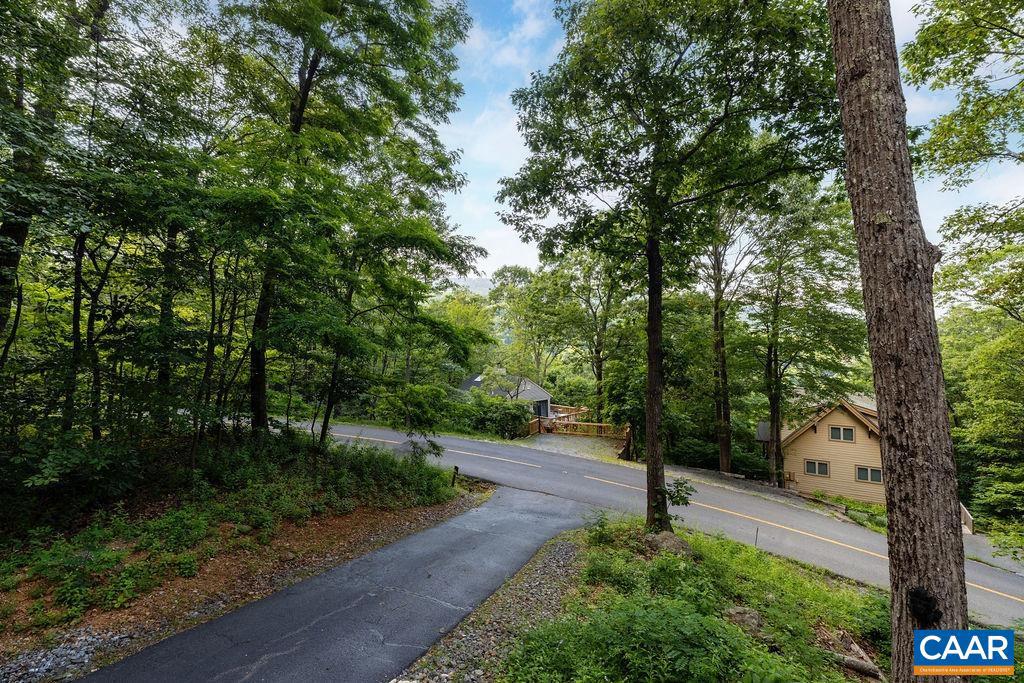 679 PEDLARS EDGE DR, WINTERGREEN, Virginia 22967, 4 Bedrooms Bedrooms, ,4 BathroomsBathrooms,Residential,For sale,679 PEDLARS EDGE DR,666261 MLS # 666261