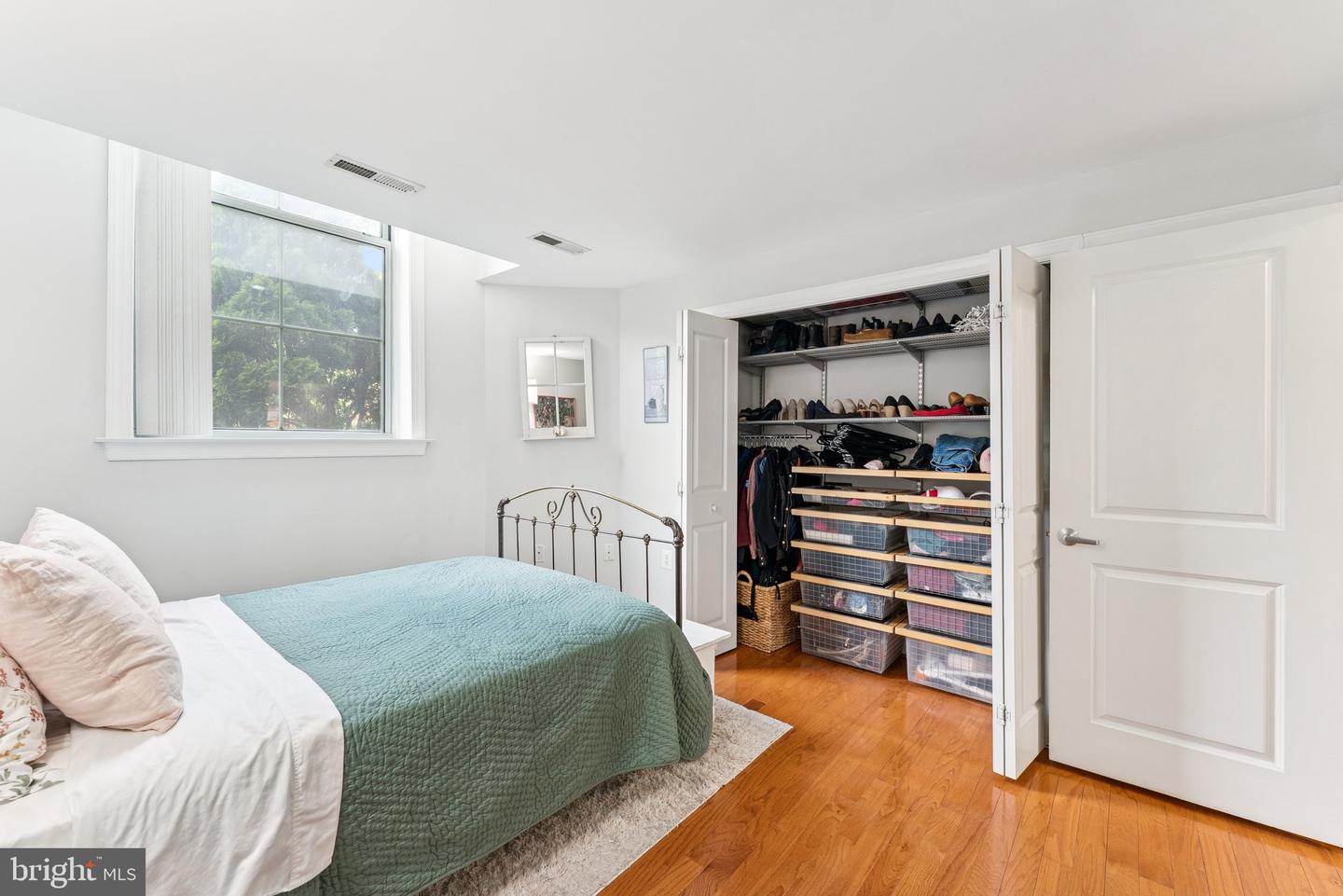 18 15TH ST NE #18, WASHINGTON, District Of Columbia 20002, 1 Bedroom Bedrooms, ,1 BathroomBathrooms,Residential,For sale,18 15TH ST NE #18,DCDC2208532 MLS # DCDC2208532
