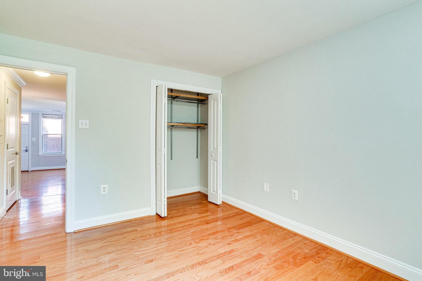 18 15TH ST NE #18, WASHINGTON, District Of Columbia 20002, 1 Bedroom Bedrooms, ,1 BathroomBathrooms,Residential,For sale,18 15TH ST NE #18,DCDC2208532 MLS # DCDC2208532