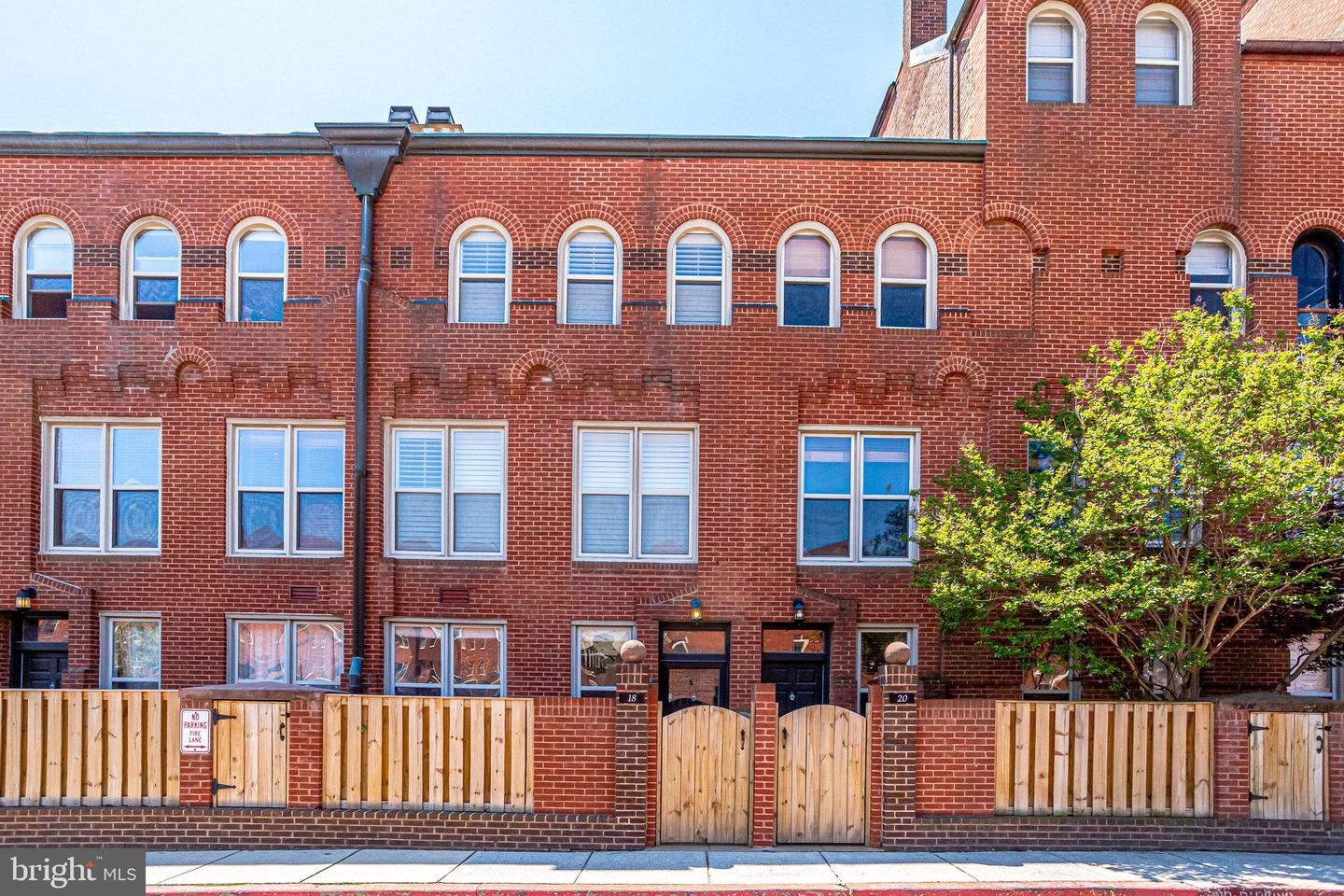 18 15TH ST NE #18, WASHINGTON, District Of Columbia 20002, 1 Bedroom Bedrooms, ,1 BathroomBathrooms,Residential,For sale,18 15TH ST NE #18,DCDC2208532 MLS # DCDC2208532