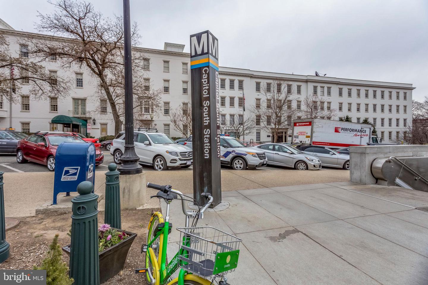 18 15TH ST NE #18, WASHINGTON, District Of Columbia 20002, 1 Bedroom Bedrooms, ,1 BathroomBathrooms,Residential,For sale,18 15TH ST NE #18,DCDC2208532 MLS # DCDC2208532