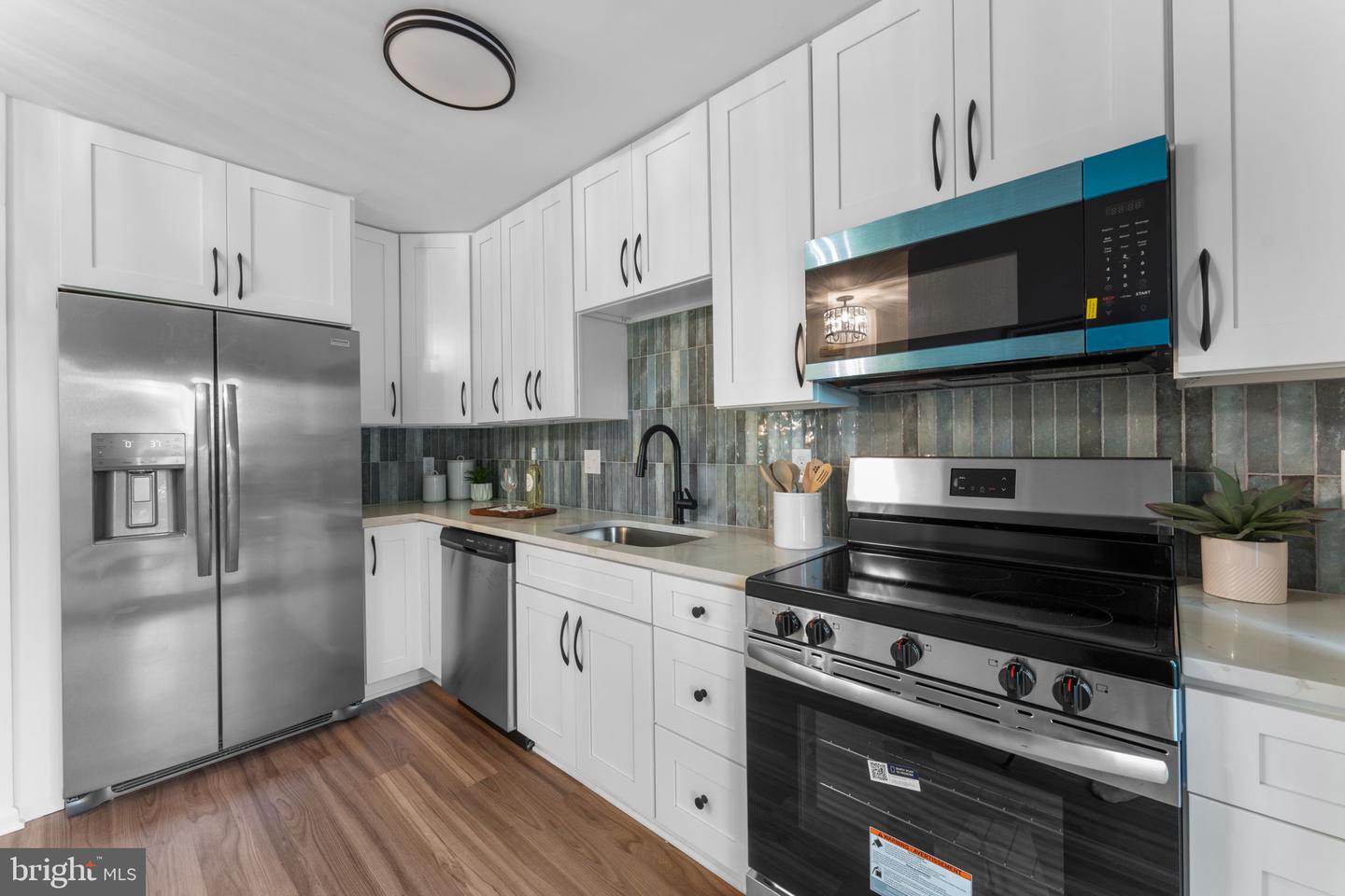 11858 S LAKES CT, RESTON, Virginia 20191, 3 Bedrooms Bedrooms, ,3 BathroomsBathrooms,Residential,For sale,11858 S LAKES CT,VAFX2253694 MLS # VAFX2253694