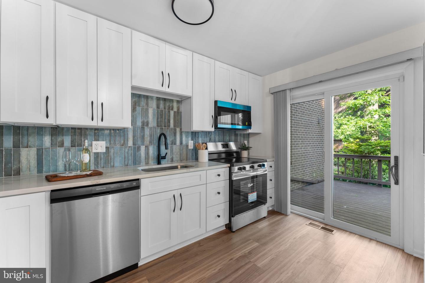 11858 S LAKES CT, RESTON, Virginia 20191, 3 Bedrooms Bedrooms, ,3 BathroomsBathrooms,Residential,For sale,11858 S LAKES CT,VAFX2253694 MLS # VAFX2253694
