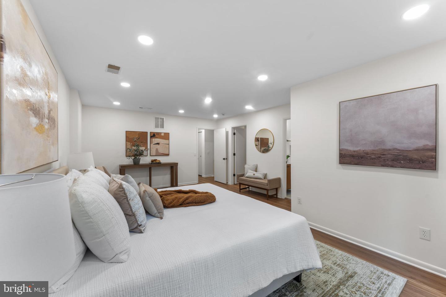 11858 S LAKES CT, RESTON, Virginia 20191, 3 Bedrooms Bedrooms, ,3 BathroomsBathrooms,Residential,For sale,11858 S LAKES CT,VAFX2253694 MLS # VAFX2253694