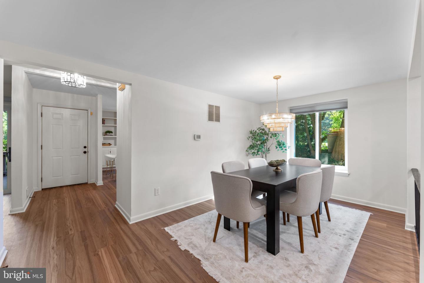 11858 S LAKES CT, RESTON, Virginia 20191, 3 Bedrooms Bedrooms, ,3 BathroomsBathrooms,Residential,For sale,11858 S LAKES CT,VAFX2253694 MLS # VAFX2253694