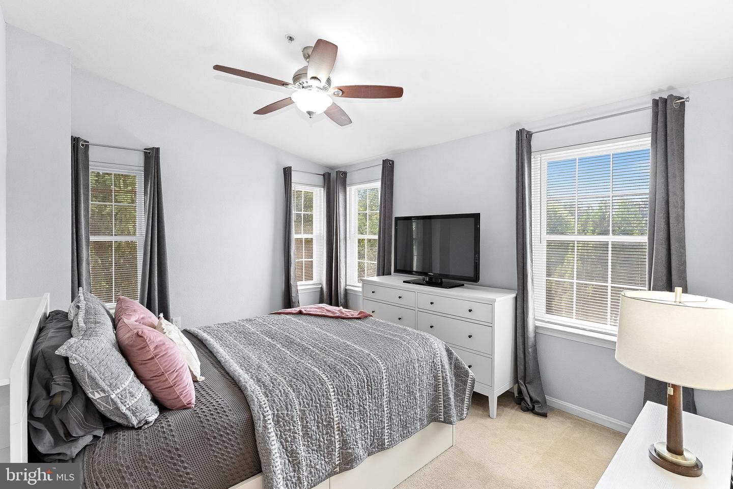 12797 FAIR BRIAR LN, FAIRFAX, Virginia 22033, 3 Bedrooms Bedrooms, ,3 BathroomsBathrooms,Residential,For sale,12797 FAIR BRIAR LN,VAFX2253756 MLS # VAFX2253756