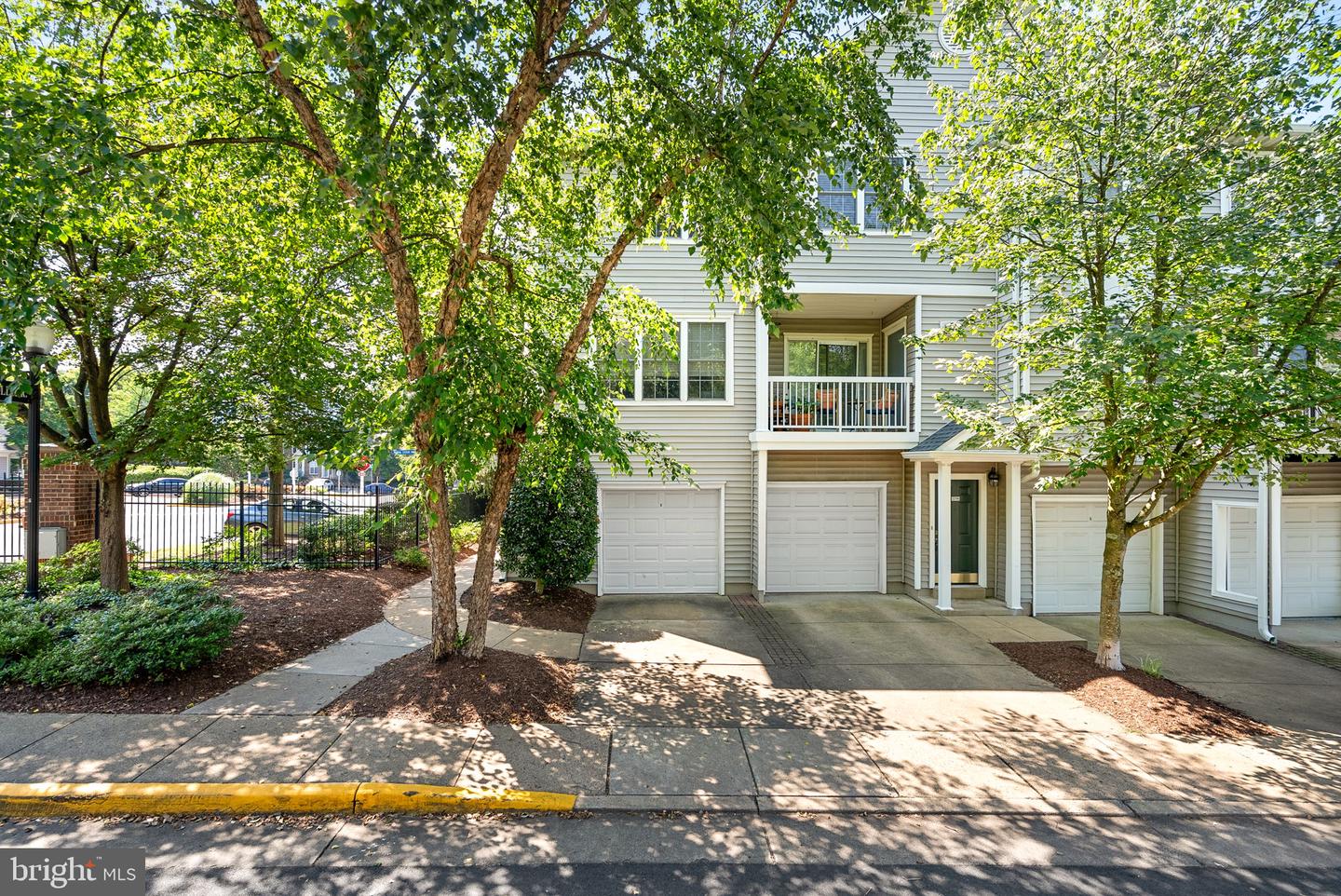 12797 FAIR BRIAR LN, FAIRFAX, Virginia 22033, 3 Bedrooms Bedrooms, ,3 BathroomsBathrooms,Residential,For sale,12797 FAIR BRIAR LN,VAFX2253756 MLS # VAFX2253756
