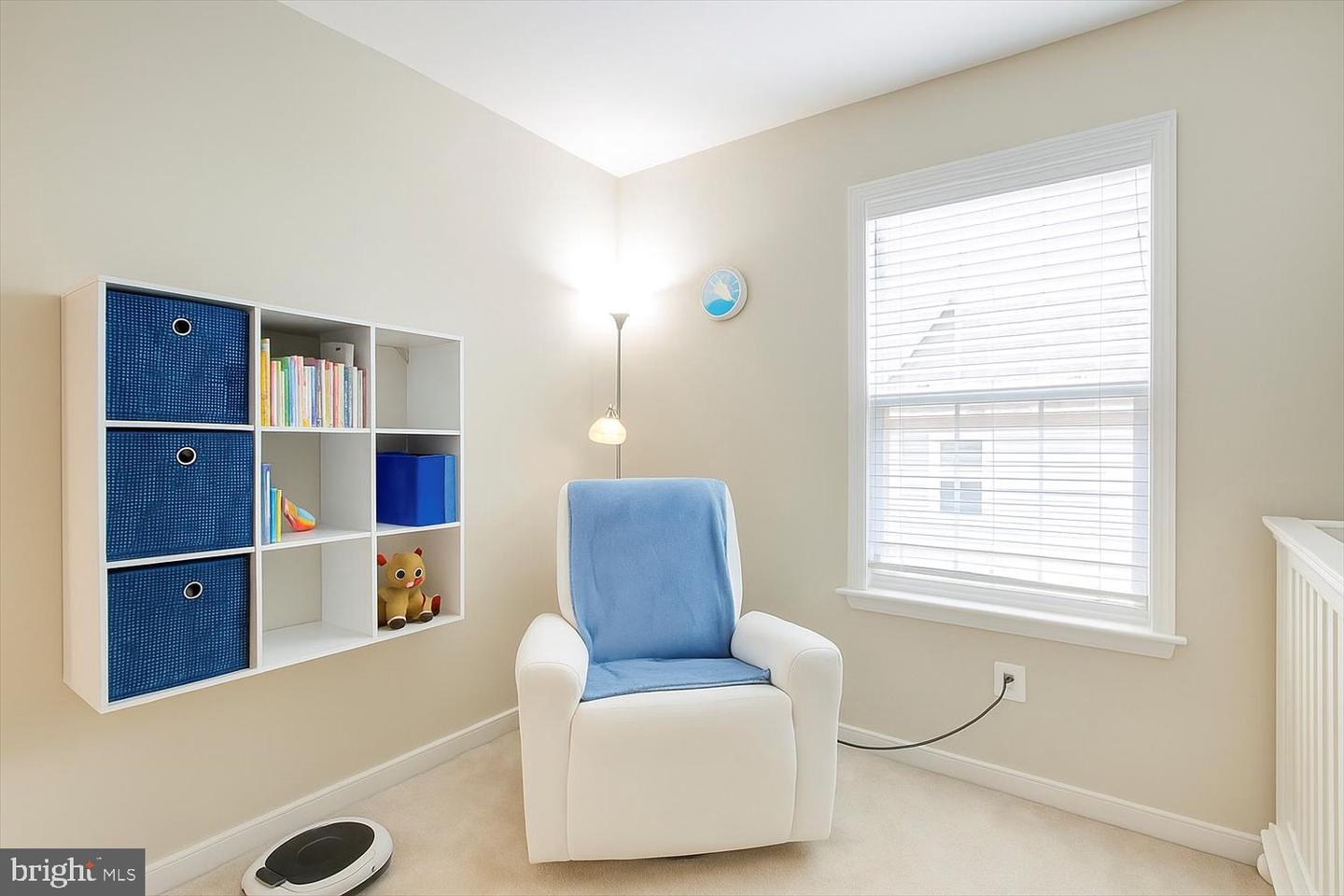 2046 BLUNT LN, ALEXANDRIA, Virginia 22303, 3 Bedrooms Bedrooms, ,3 BathroomsBathrooms,Residential,For sale,2046 BLUNT LN,VAFX2253784 MLS # VAFX2253784