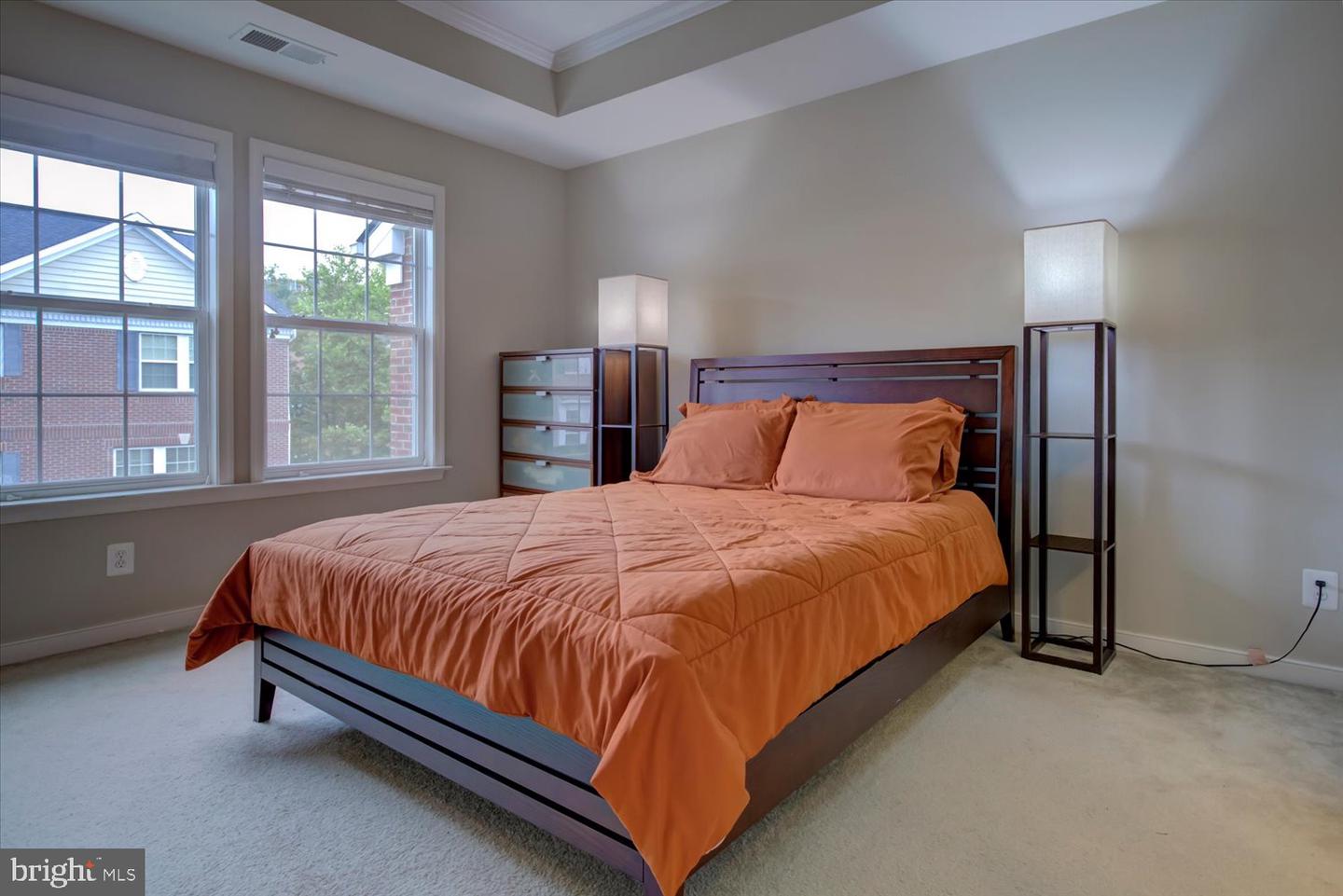 2046 BLUNT LN, ALEXANDRIA, Virginia 22303, 3 Bedrooms Bedrooms, ,3 BathroomsBathrooms,Residential,For sale,2046 BLUNT LN,VAFX2253784 MLS # VAFX2253784