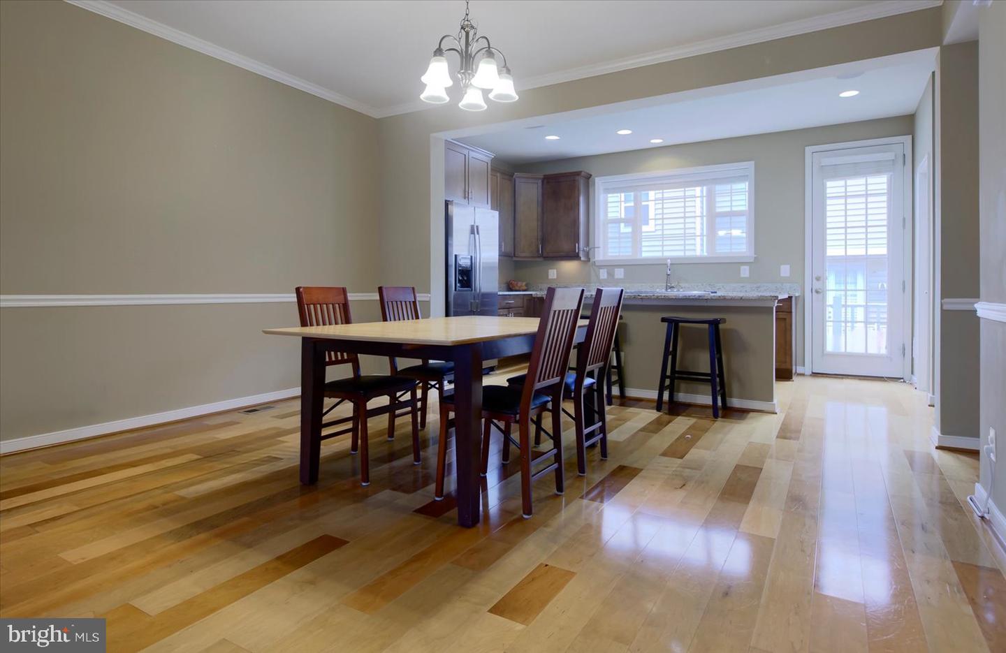 2046 BLUNT LN, ALEXANDRIA, Virginia 22303, 3 Bedrooms Bedrooms, ,3 BathroomsBathrooms,Residential,For sale,2046 BLUNT LN,VAFX2253784 MLS # VAFX2253784
