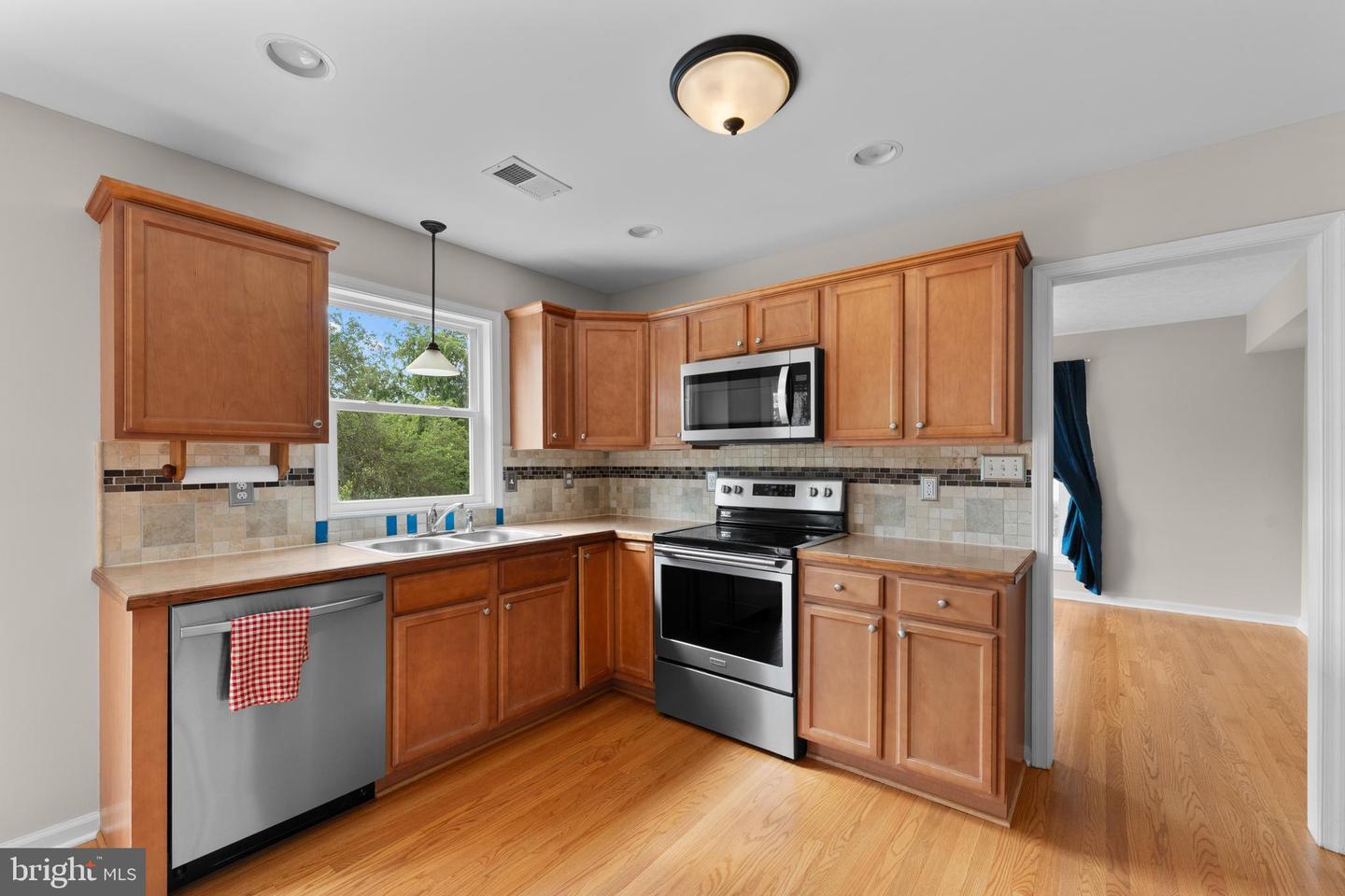 17417 HAWTHORNE AVE, CULPEPER, Virginia 22701, 4 Bedrooms Bedrooms, ,3 BathroomsBathrooms,Residential,For sale,17417 HAWTHORNE AVE,VACU2010958 MLS # VACU2010958