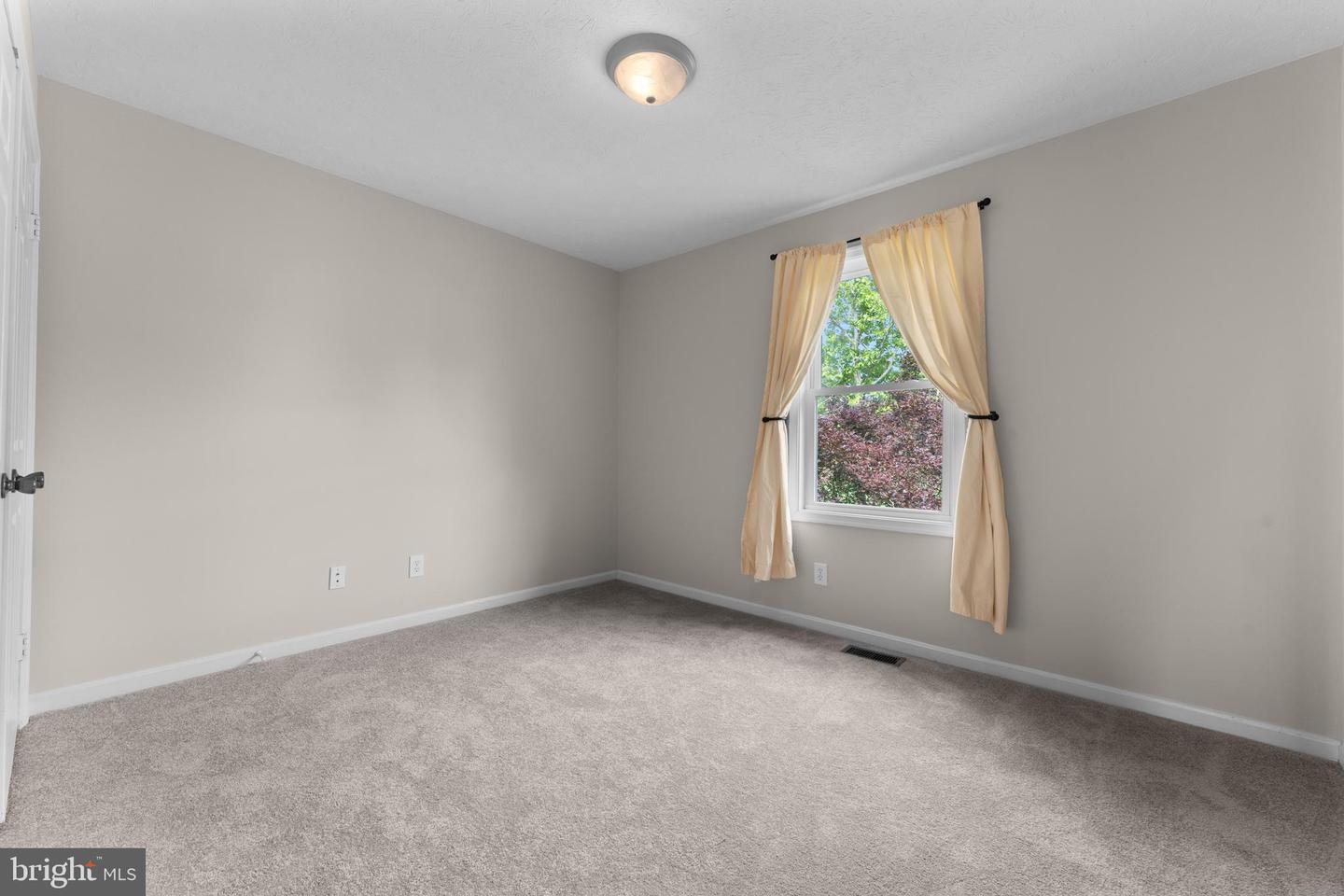 17417 HAWTHORNE AVE, CULPEPER, Virginia 22701, 4 Bedrooms Bedrooms, ,3 BathroomsBathrooms,Residential,For sale,17417 HAWTHORNE AVE,VACU2010958 MLS # VACU2010958