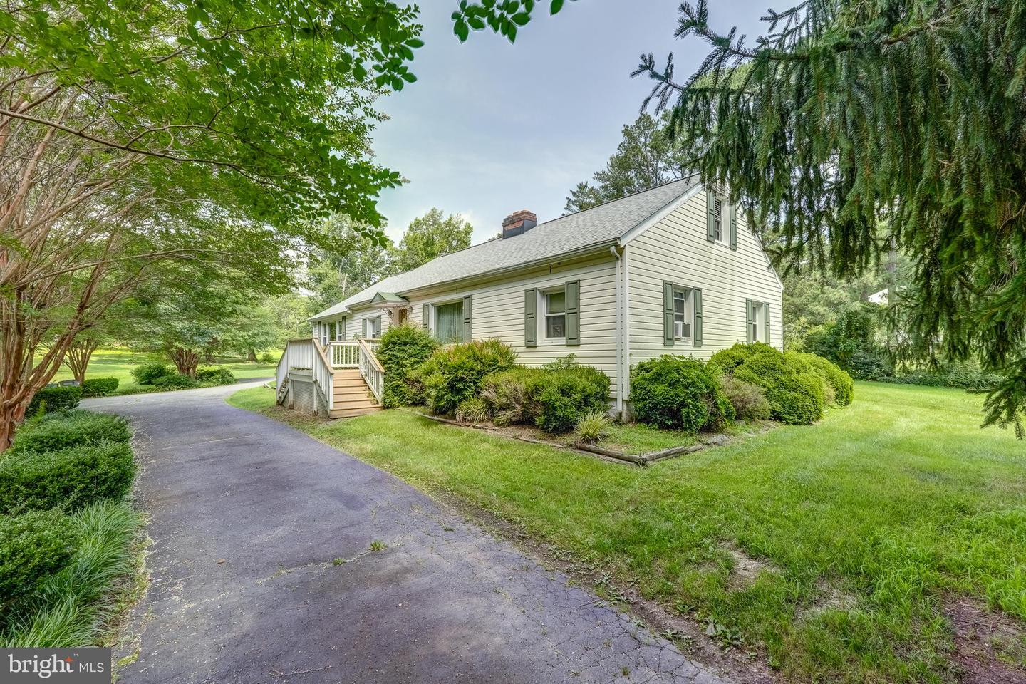 602 E 1ST ST, MINERAL, Virginia 23117, 3 Bedrooms Bedrooms, 10 Rooms Rooms,2 BathroomsBathrooms,Residential,For sale,602 E 1ST ST,VALA2008158 MLS # VALA2008158