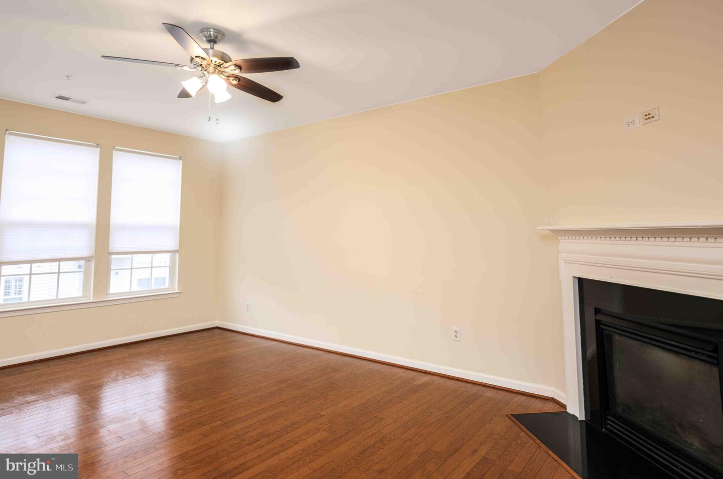 2691 SHEFFIELD HILL WAY, WOODBRIDGE, Virginia 22191, 3 Bedrooms Bedrooms, ,2 BathroomsBathrooms,Residential,For sale,2691 SHEFFIELD HILL WAY,VAPW2098510 MLS # VAPW2098510