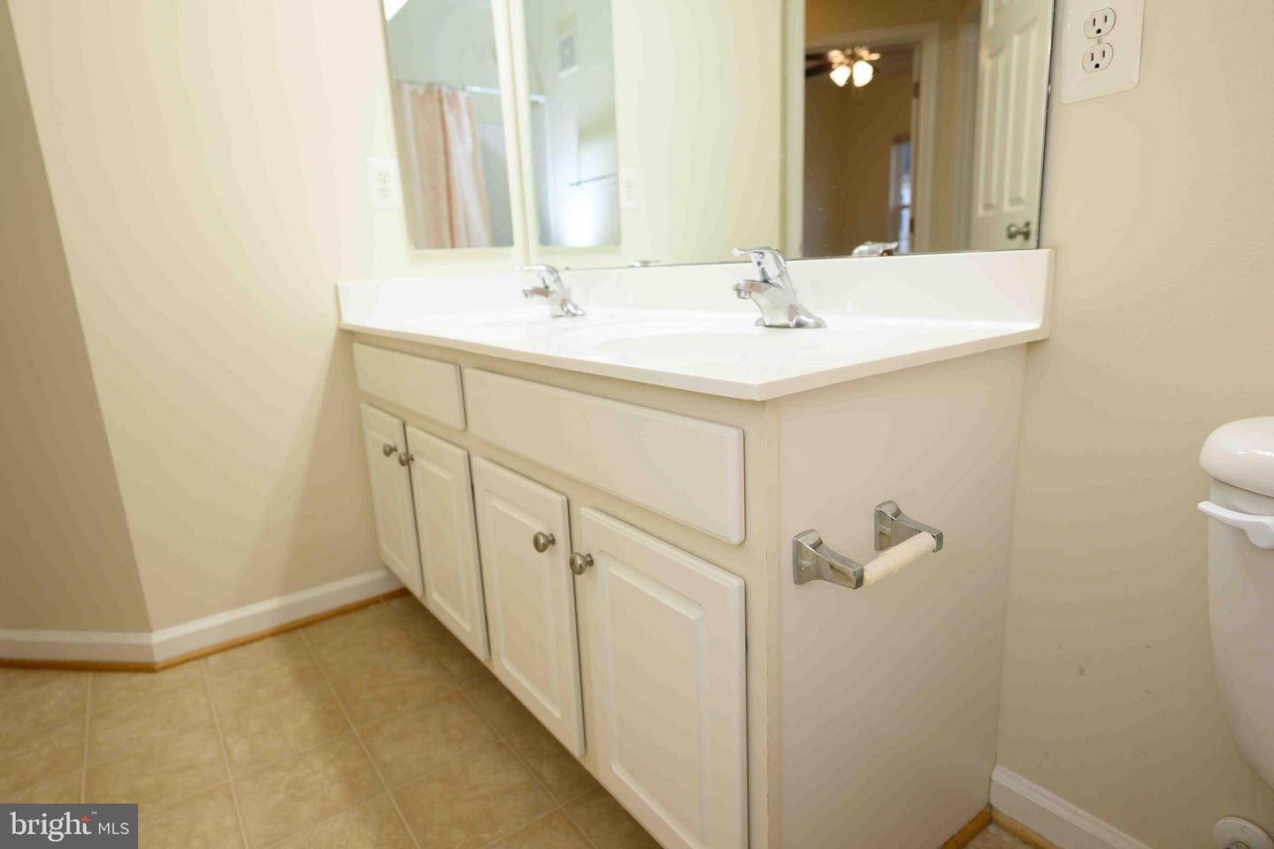 2691 SHEFFIELD HILL WAY, WOODBRIDGE, Virginia 22191, 3 Bedrooms Bedrooms, ,2 BathroomsBathrooms,Residential,For sale,2691 SHEFFIELD HILL WAY,VAPW2098510 MLS # VAPW2098510