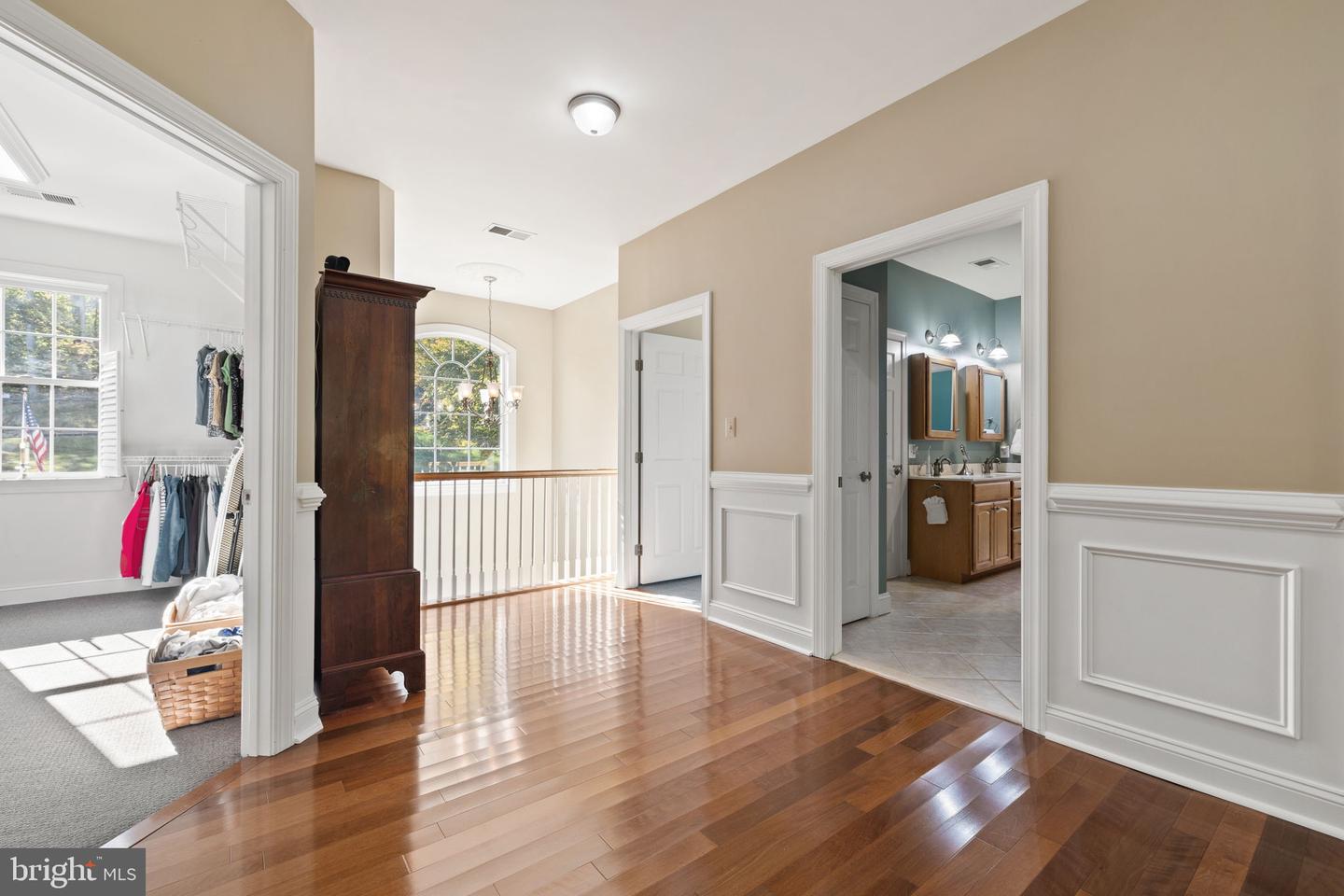 10823 GLADNEY DR, MANASSAS, Virginia 20111, 6 Bedrooms Bedrooms, 21 Rooms Rooms,5 BathroomsBathrooms,Residential,For sale,10823 GLADNEY DR,VAPW2098670 MLS # VAPW2098670