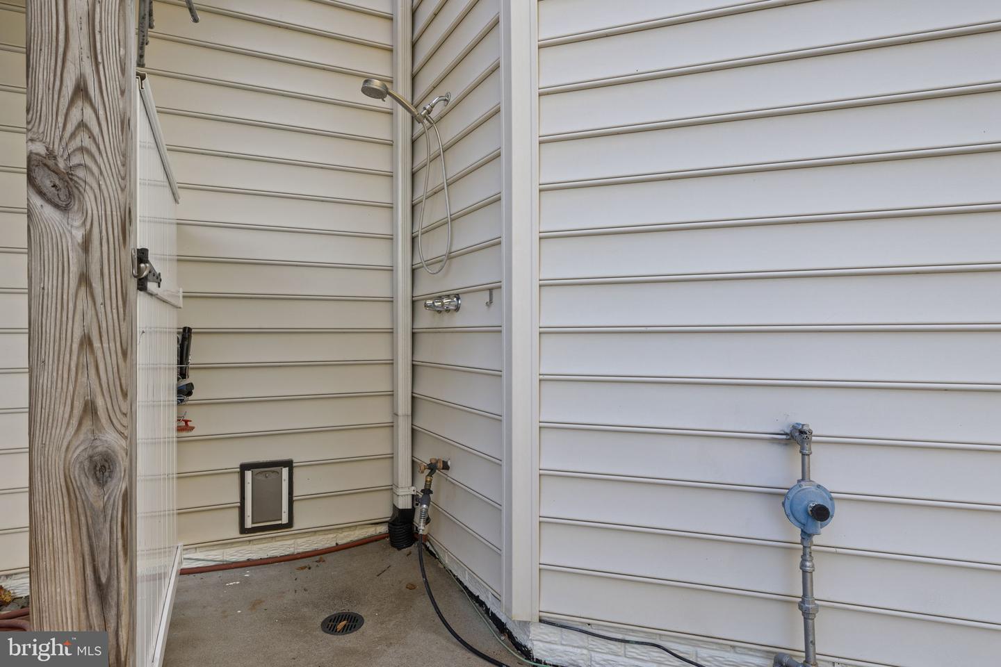 10823 GLADNEY DR, MANASSAS, Virginia 20111, 6 Bedrooms Bedrooms, 21 Rooms Rooms,5 BathroomsBathrooms,Residential,For sale,10823 GLADNEY DR,VAPW2098670 MLS # VAPW2098670