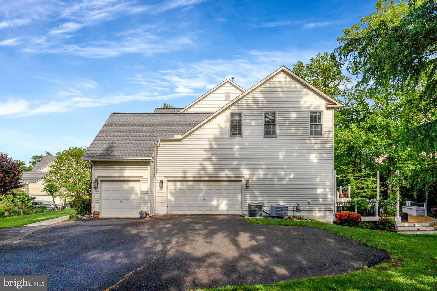 12413 ENGLISH GARDEN CT, HERNDON, Virginia 20171, 5 Bedrooms Bedrooms, ,4 BathroomsBathrooms,Residential,For sale,12413 ENGLISH GARDEN CT,VAFX2253956 MLS # VAFX2253956