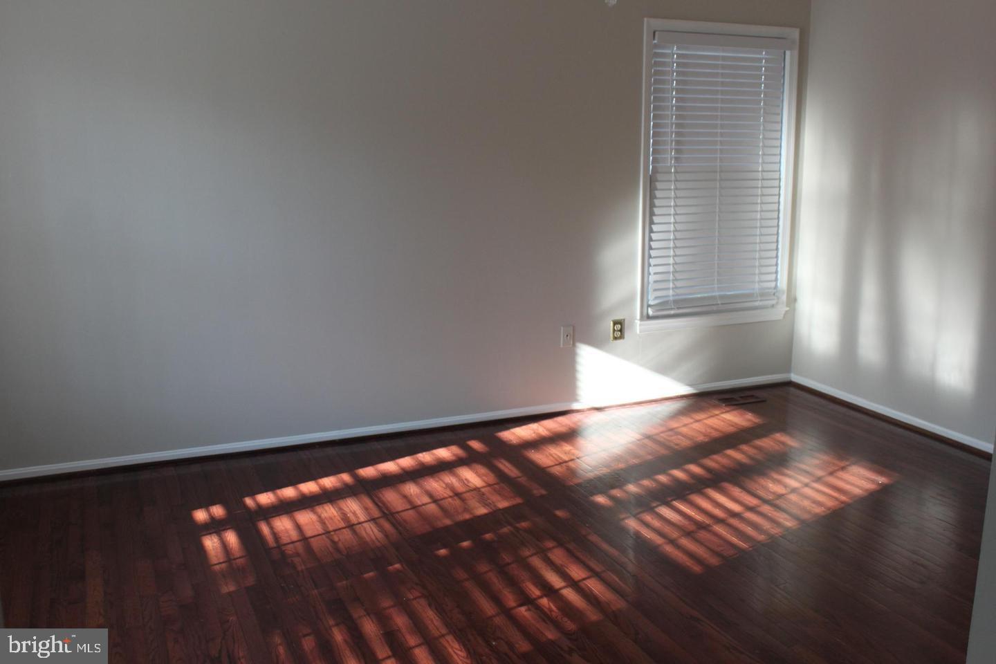 13310 POINT RIDER LN, HERNDON, Virginia 20171, 5 Bedrooms Bedrooms, ,3 BathroomsBathrooms,Residential,For sale,13310 POINT RIDER LN,VAFX2254168 MLS # VAFX2254168
